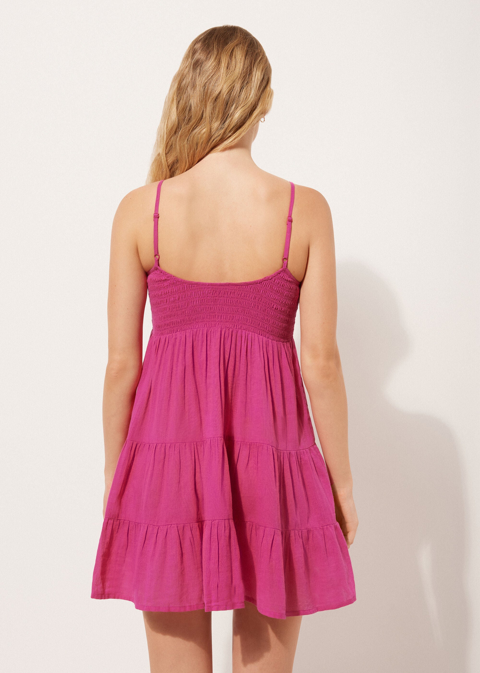 שמלת ראפלס קצרה