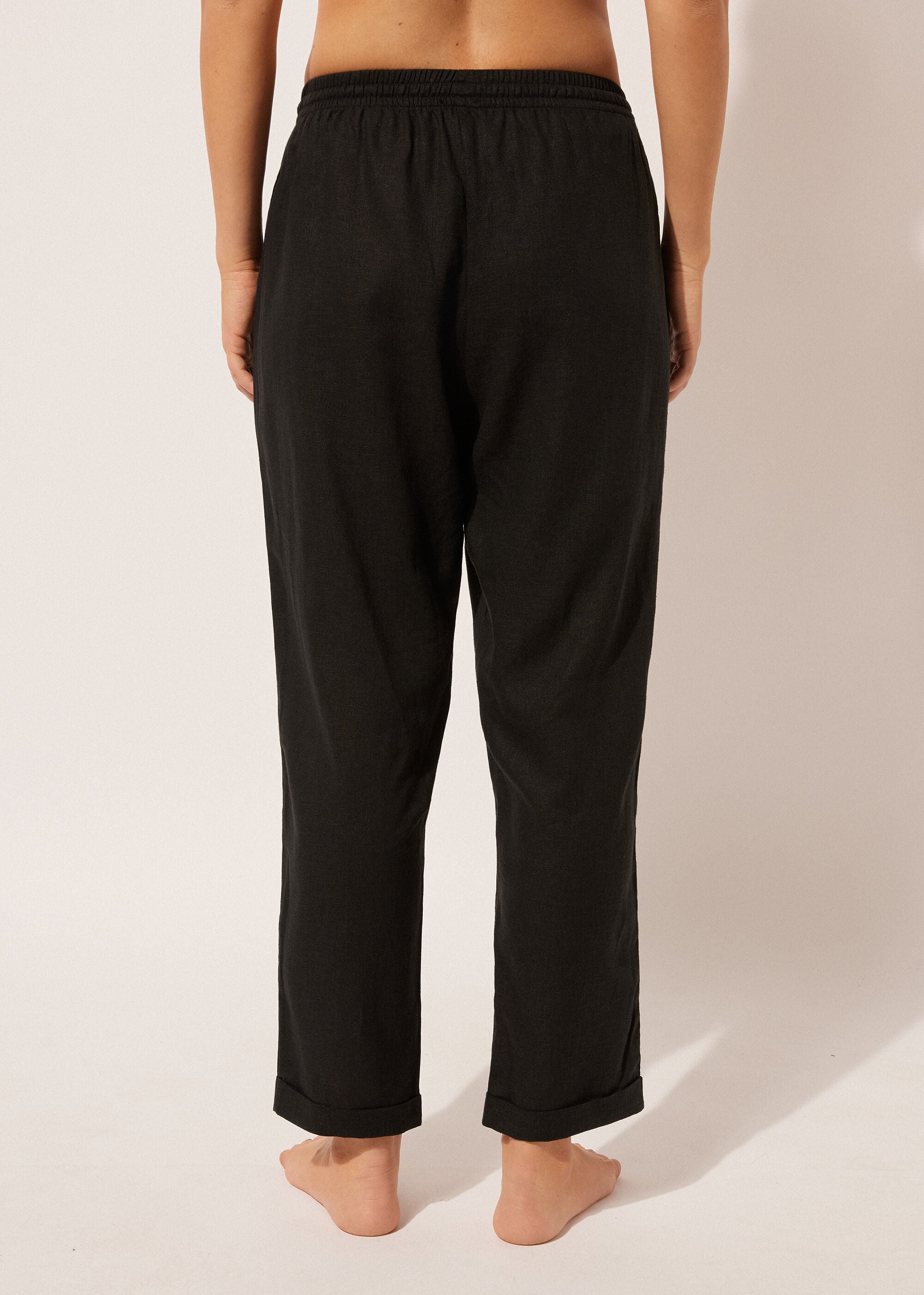 מכנסי פשתן ארוכים