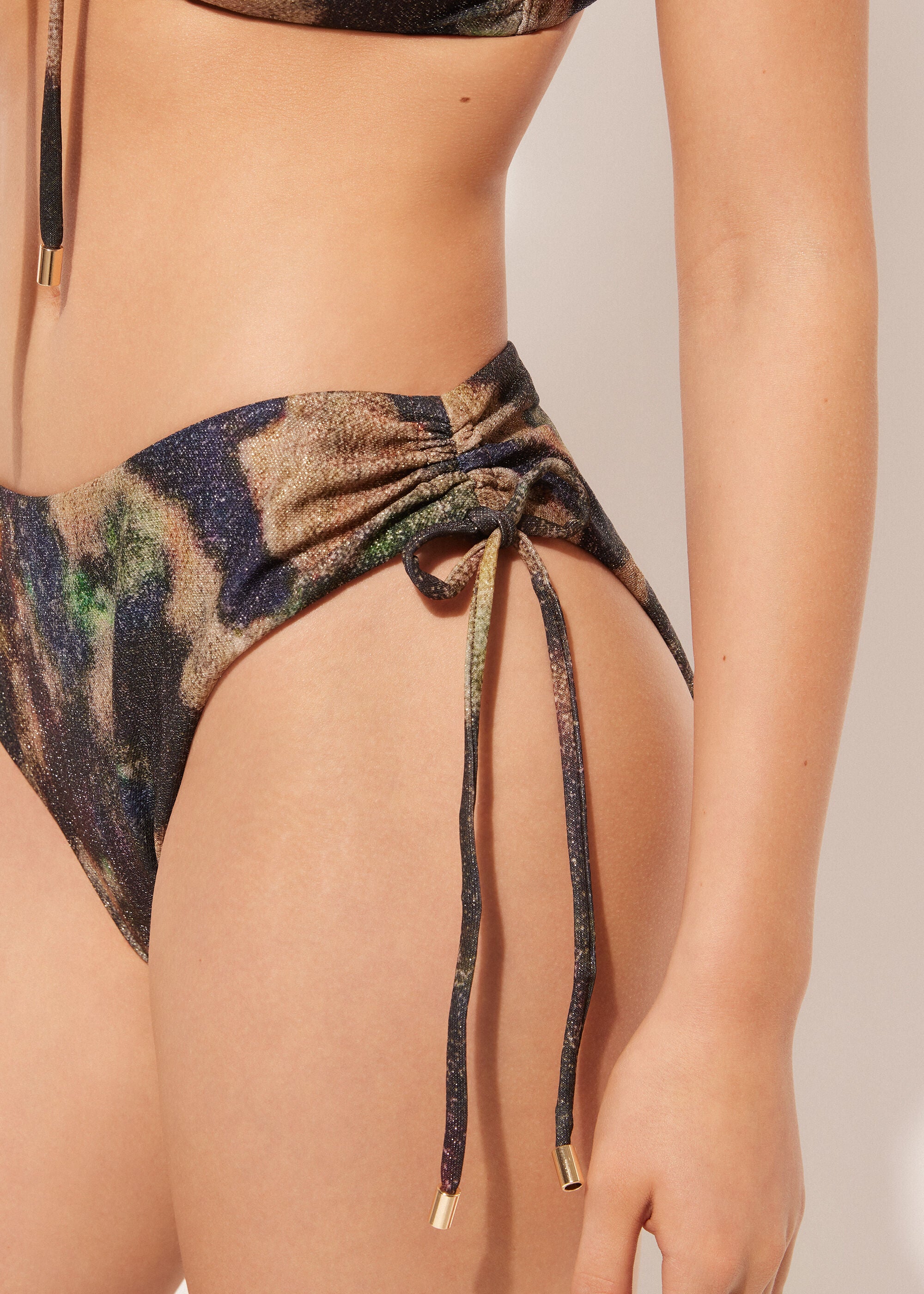 תחתוני ביקיני High-Waisted Sparkling Camouflage
