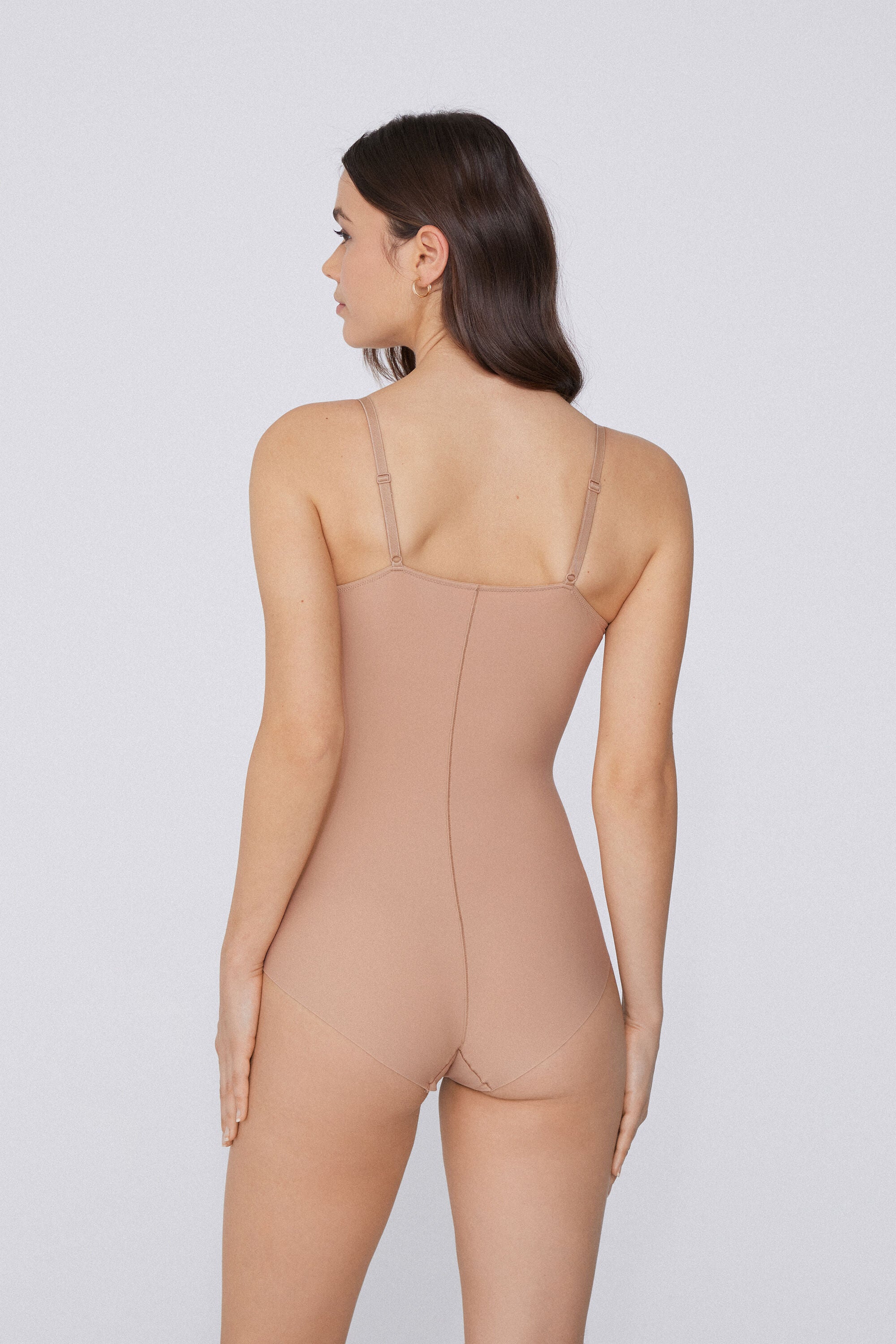 בגד גוף מחטב ללא תפר