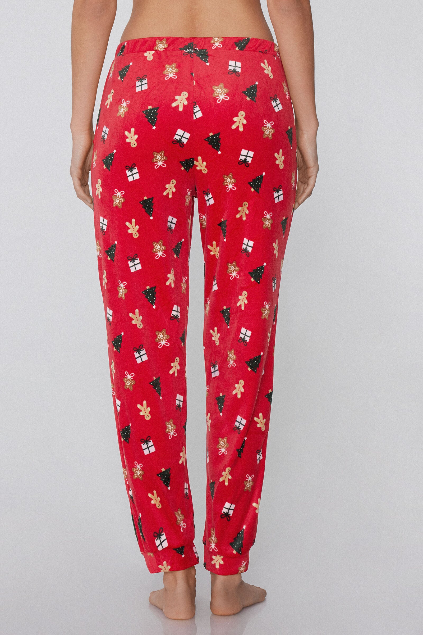 טרנינג פליז עם צריבת לבבות