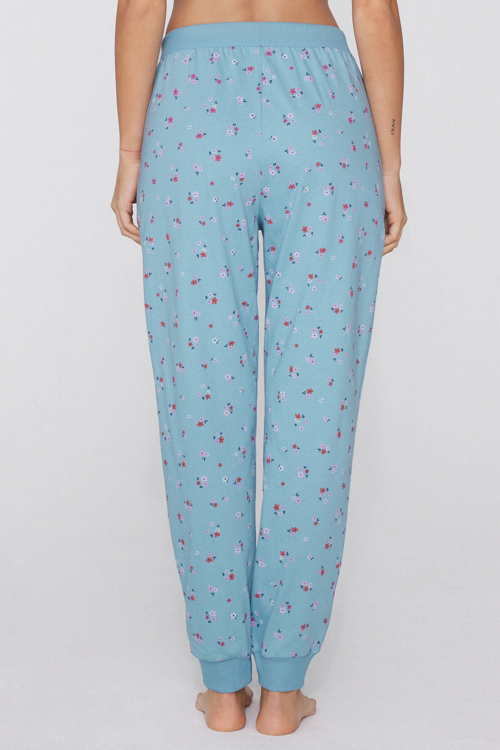 מכנסיים ארוכים בהדפס לבבות