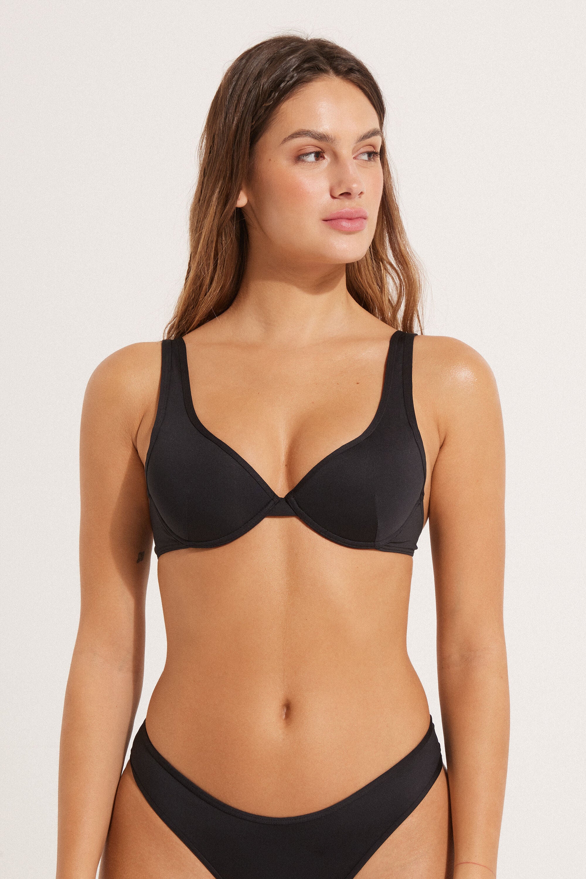 טופ ביקיני פוש אפ