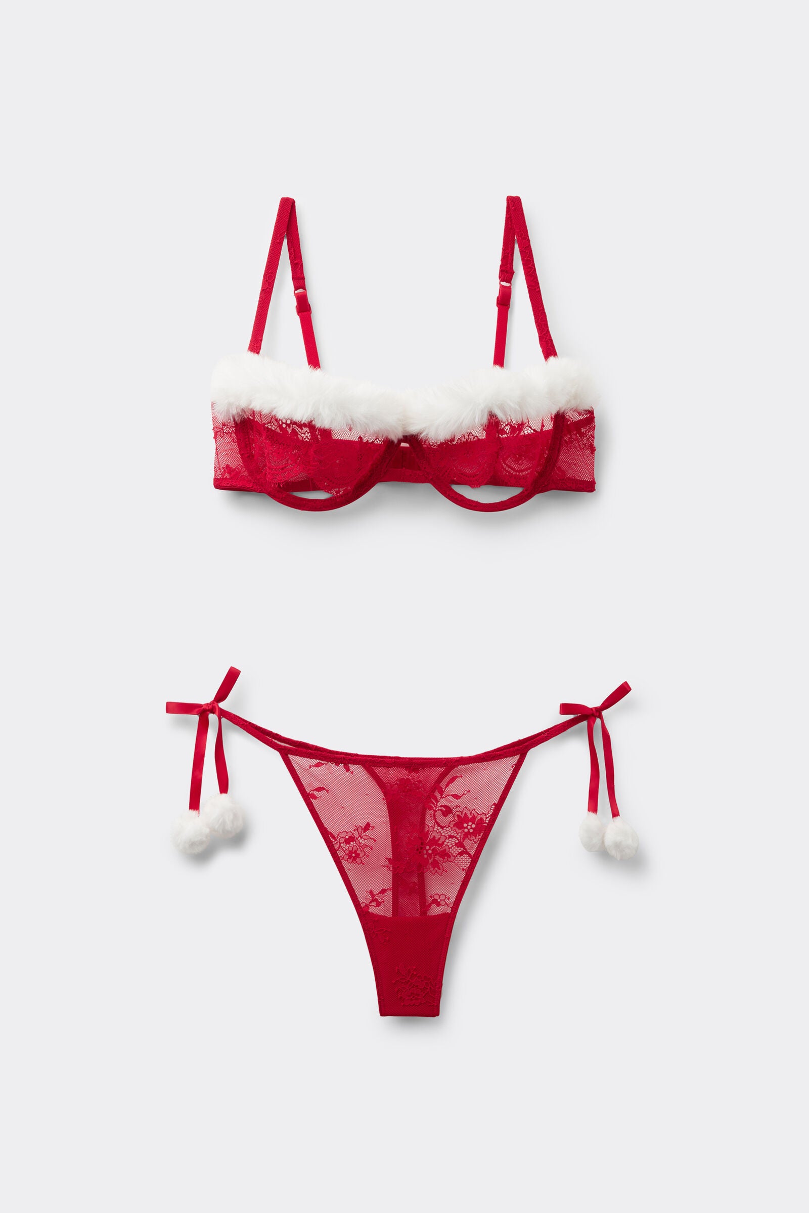 סט הלבשה תחתונה - חזייה ותחתונים