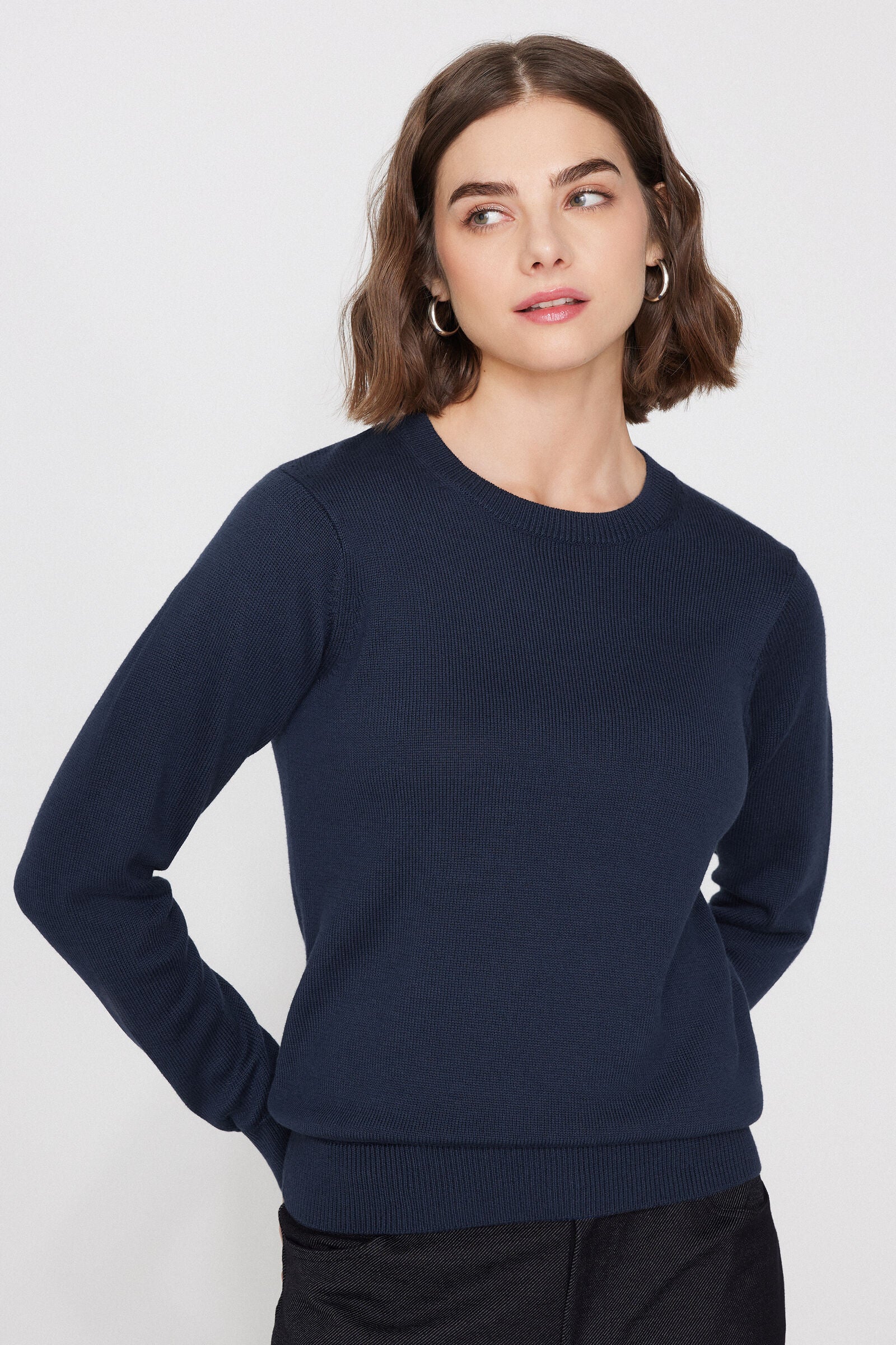 סריג מבד כותנה ומודל Maglione