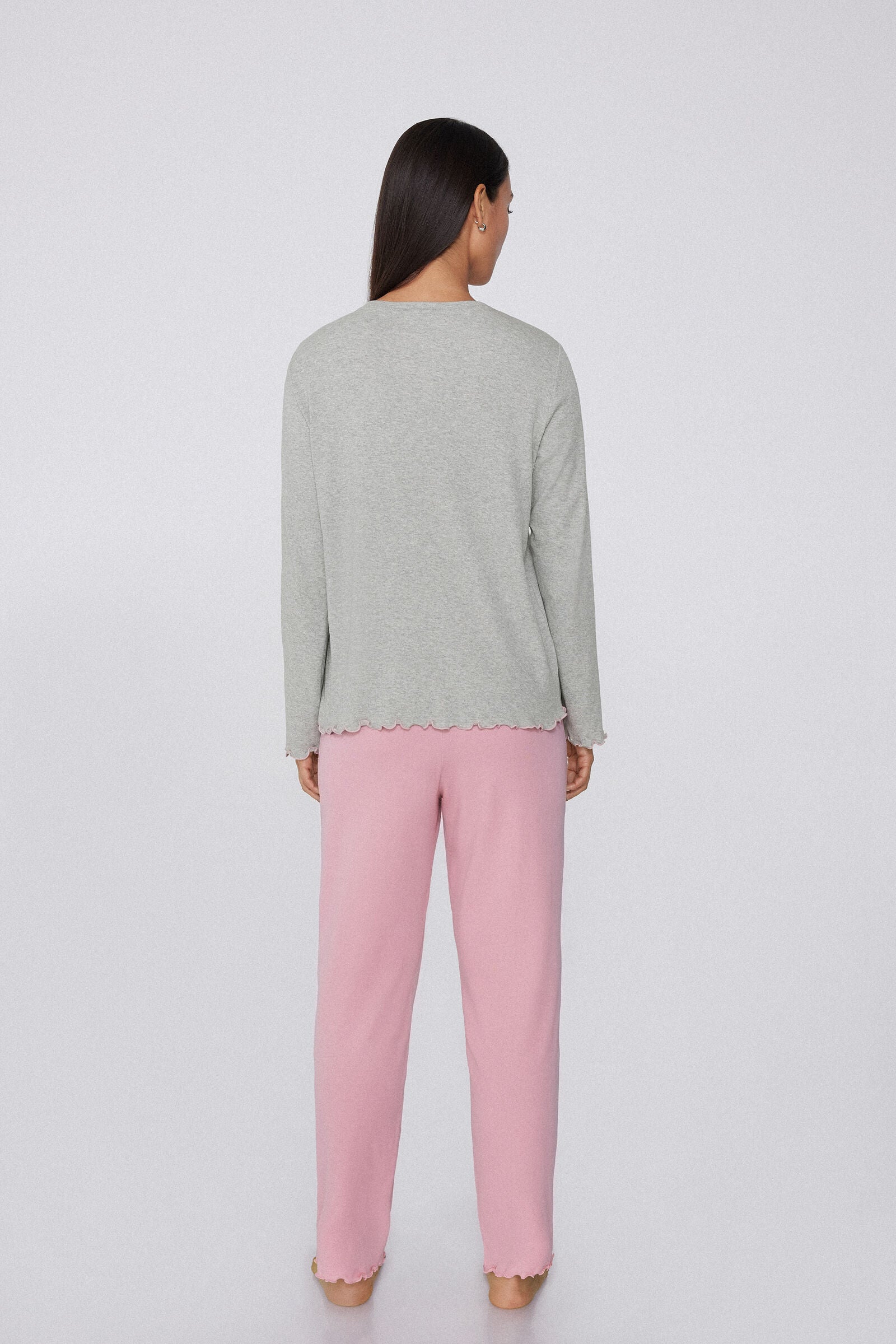 סט פיג'מה עם פאטץ' כלבים