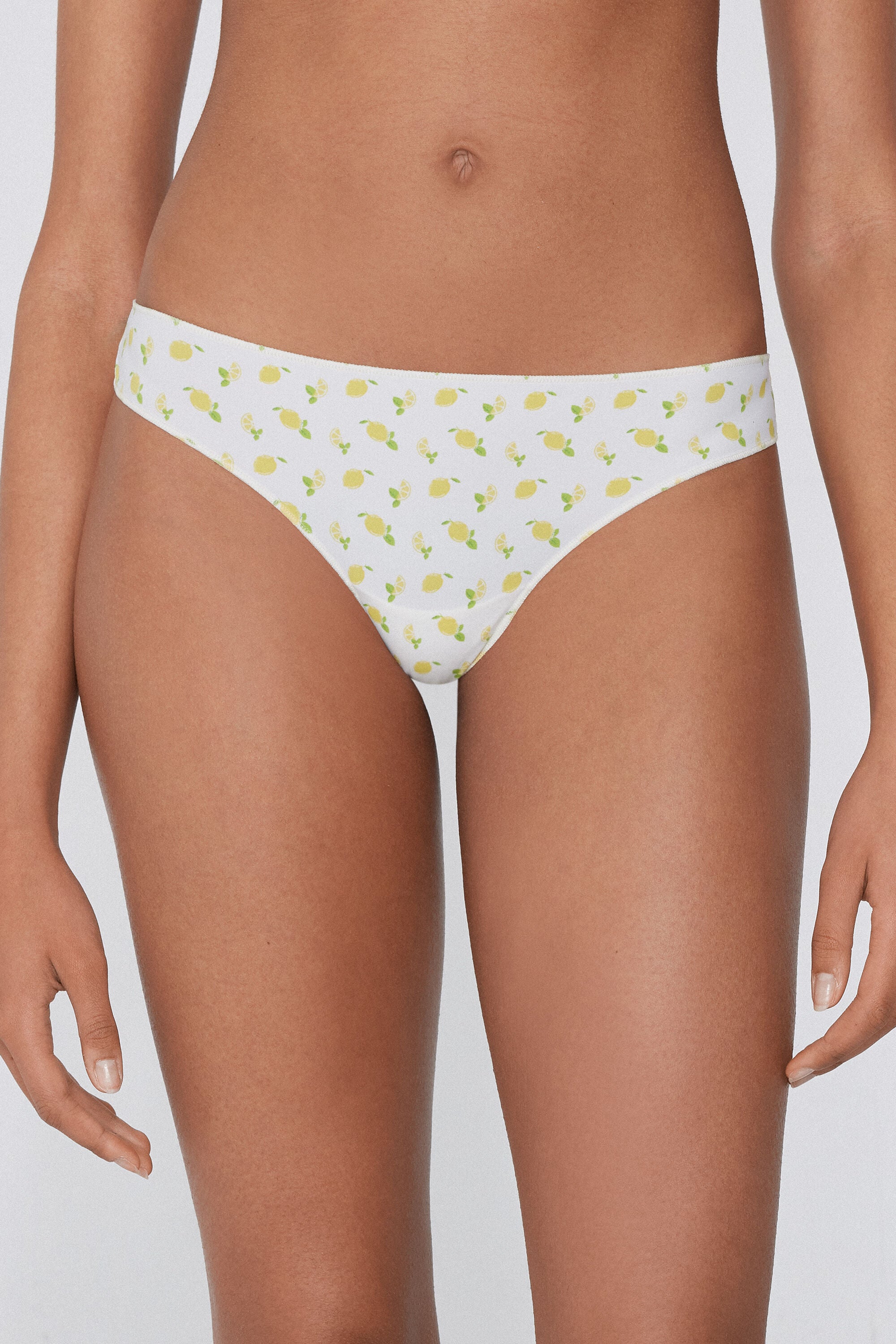 תחתונים ברזילאיים עם הדפס לימונים
