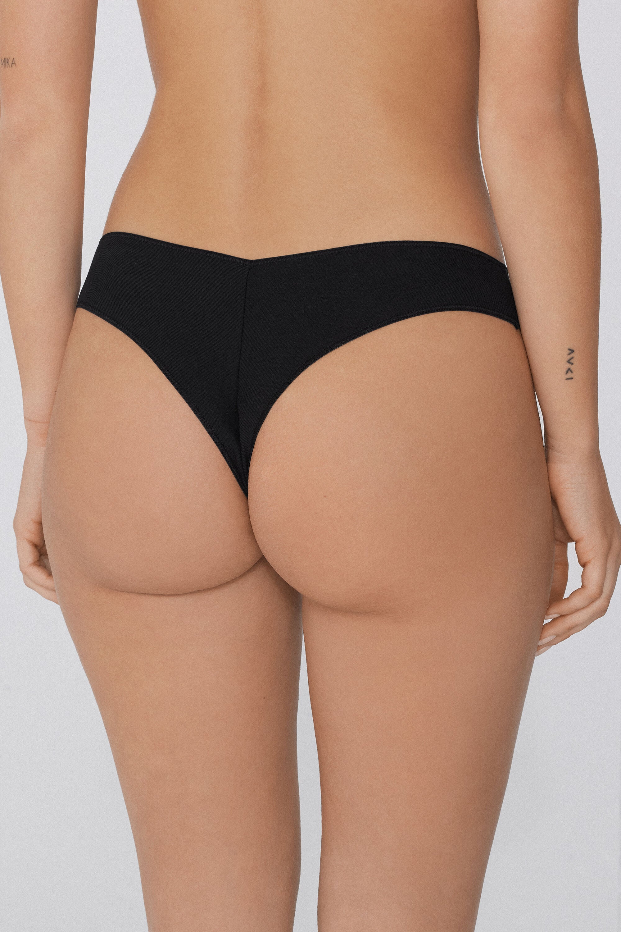 תחתוני כותנה ברזילאיים עם רקמת דובדבנים