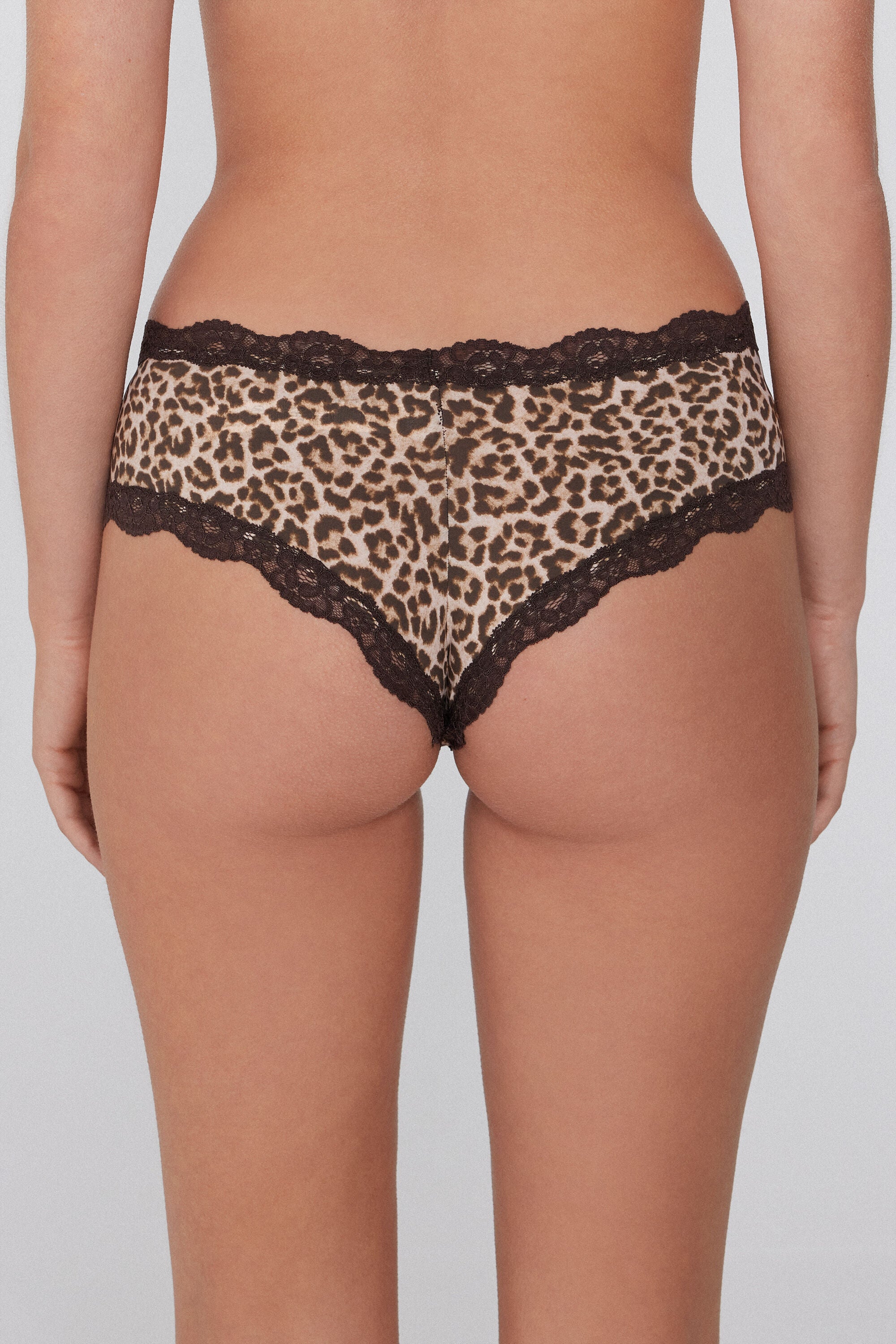 תחתונים ברזילאיים עם הדפס מנומר