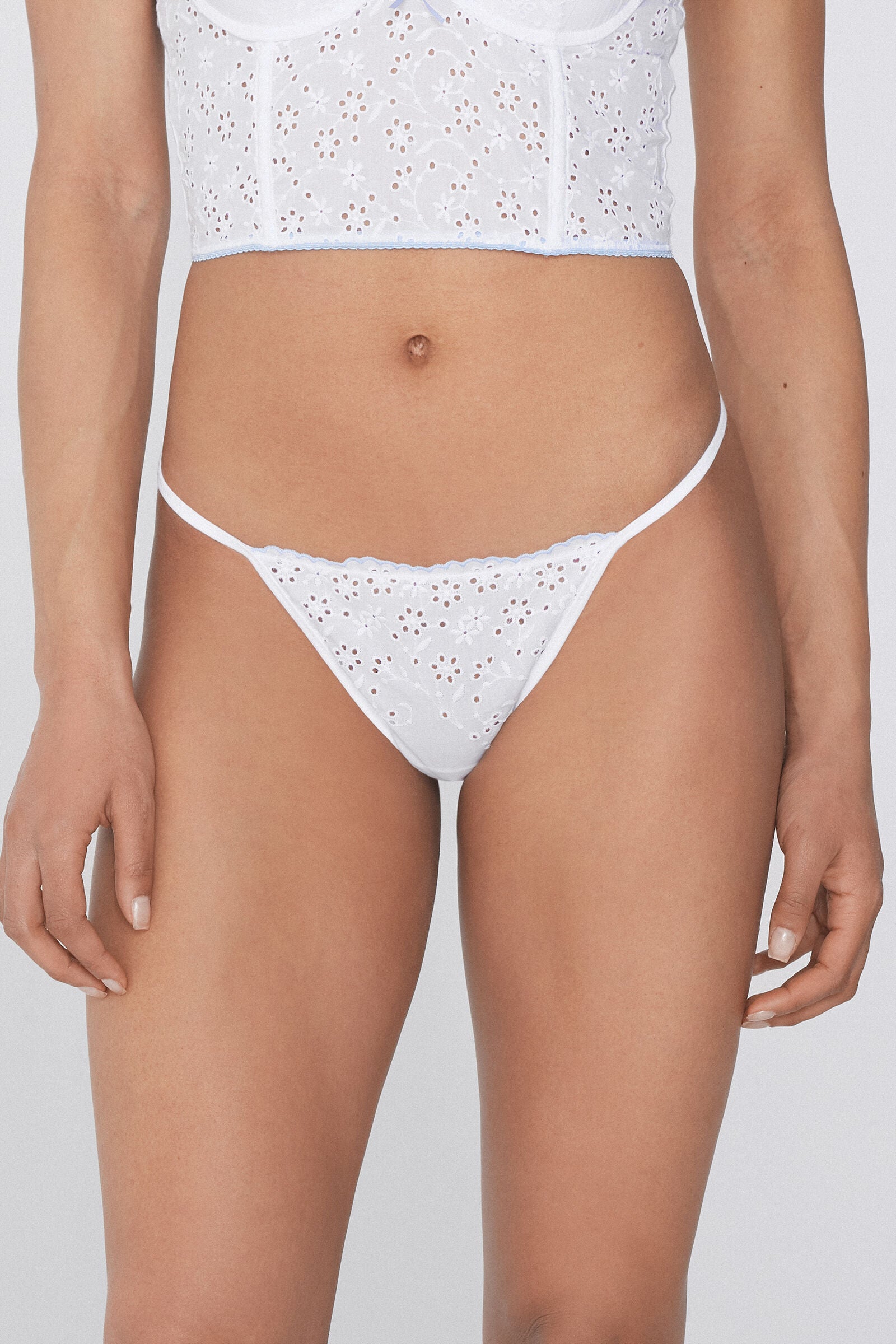 תחתוני חוטיני כותנה Broderie Anglaise