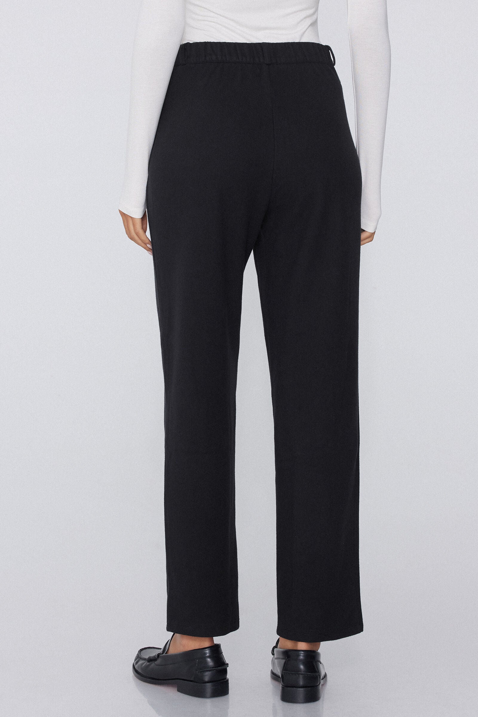 מכנסיים בגזרת סיגר