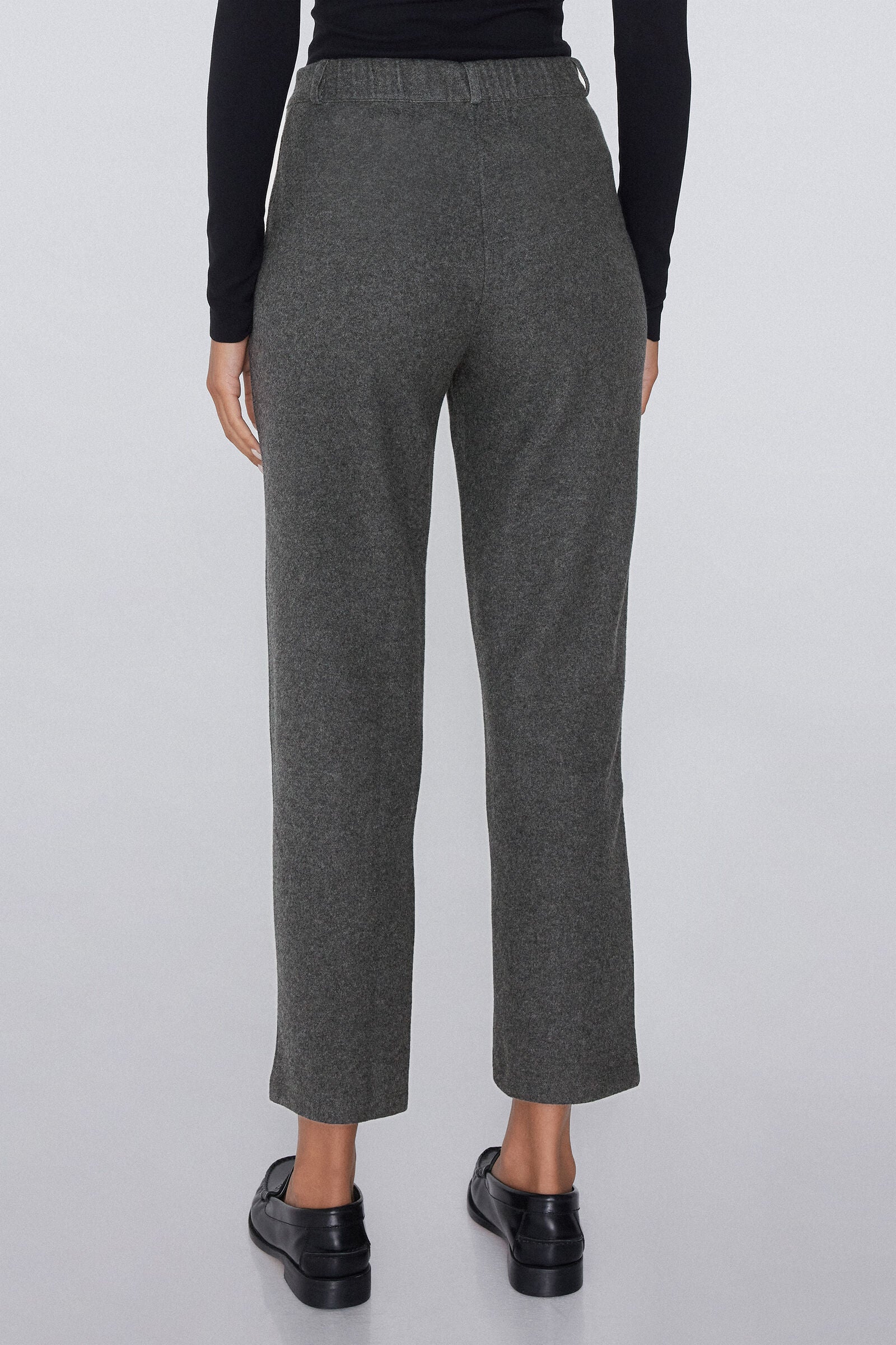 מכנסיים בגזרת סיגר