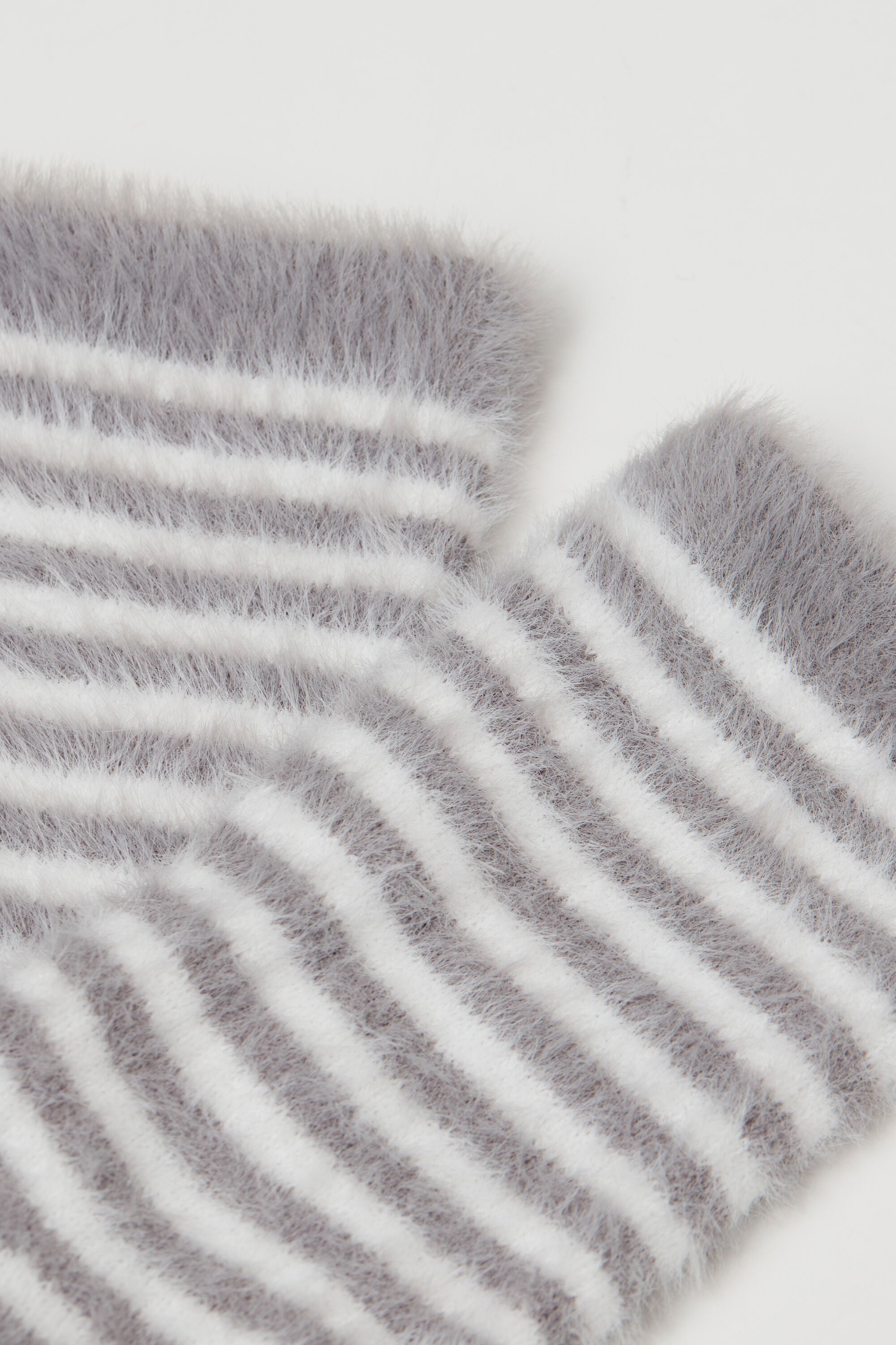 גרביים פלאפיות קצרות