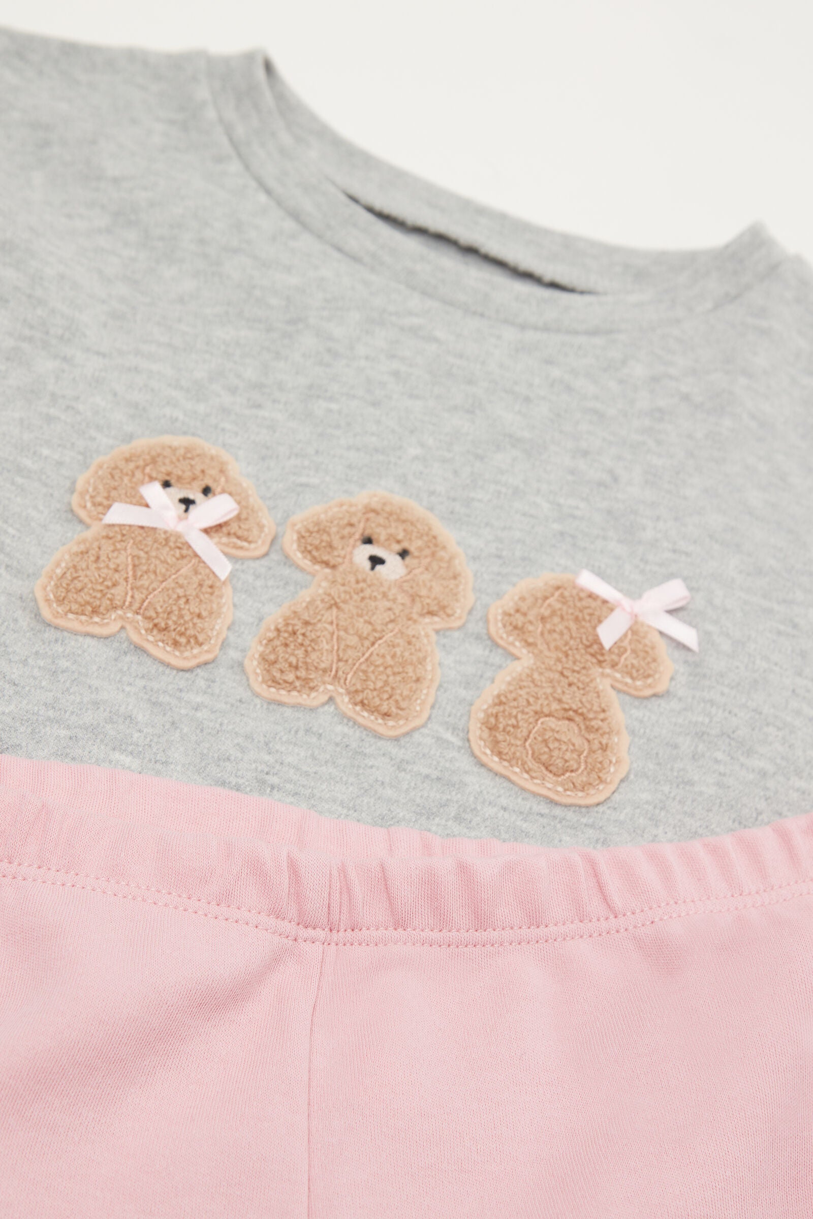 סט פיג'מה ארוכה עם פטץ' כלבלבים