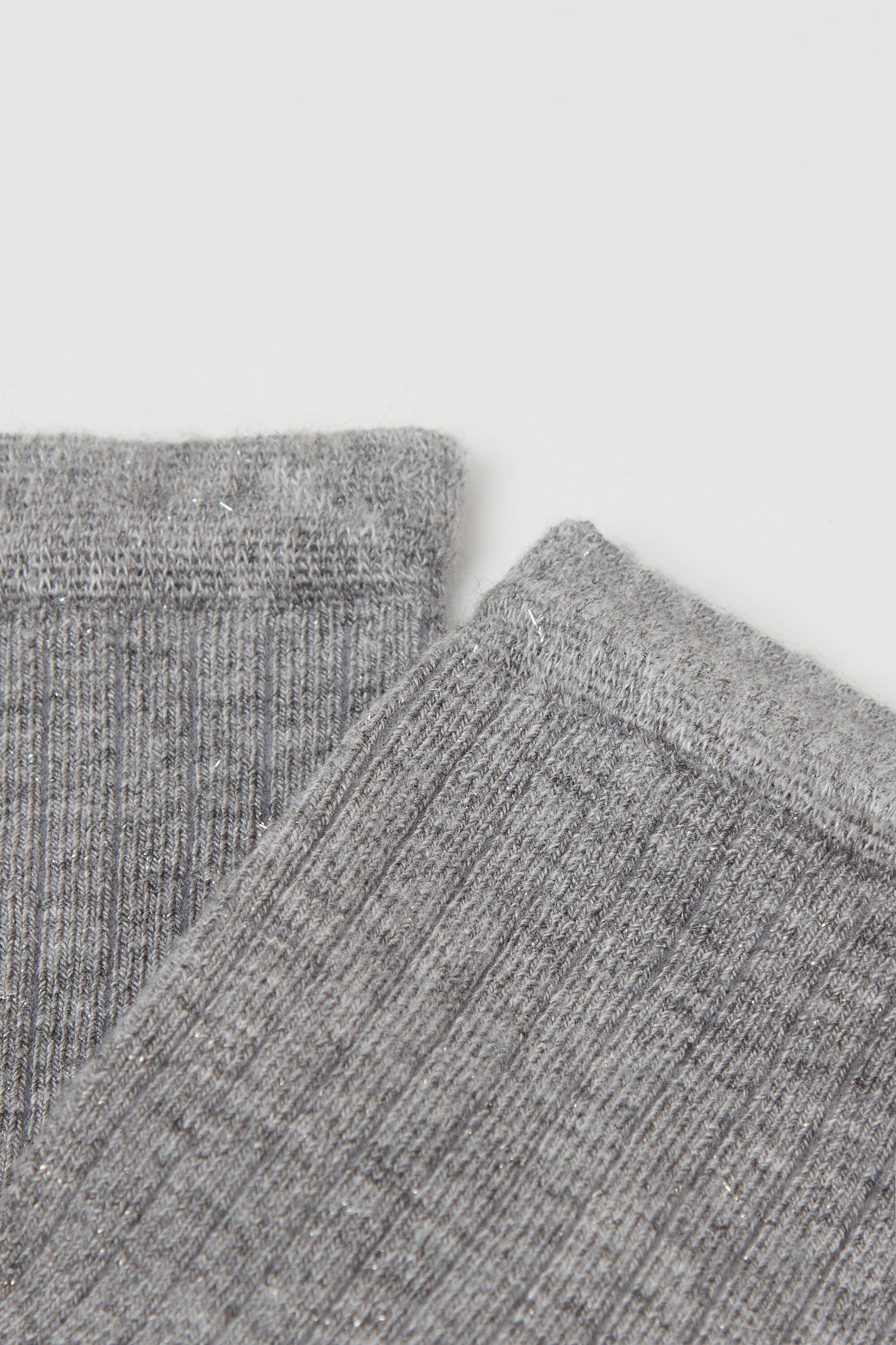 גרבי ריב מנצנצות