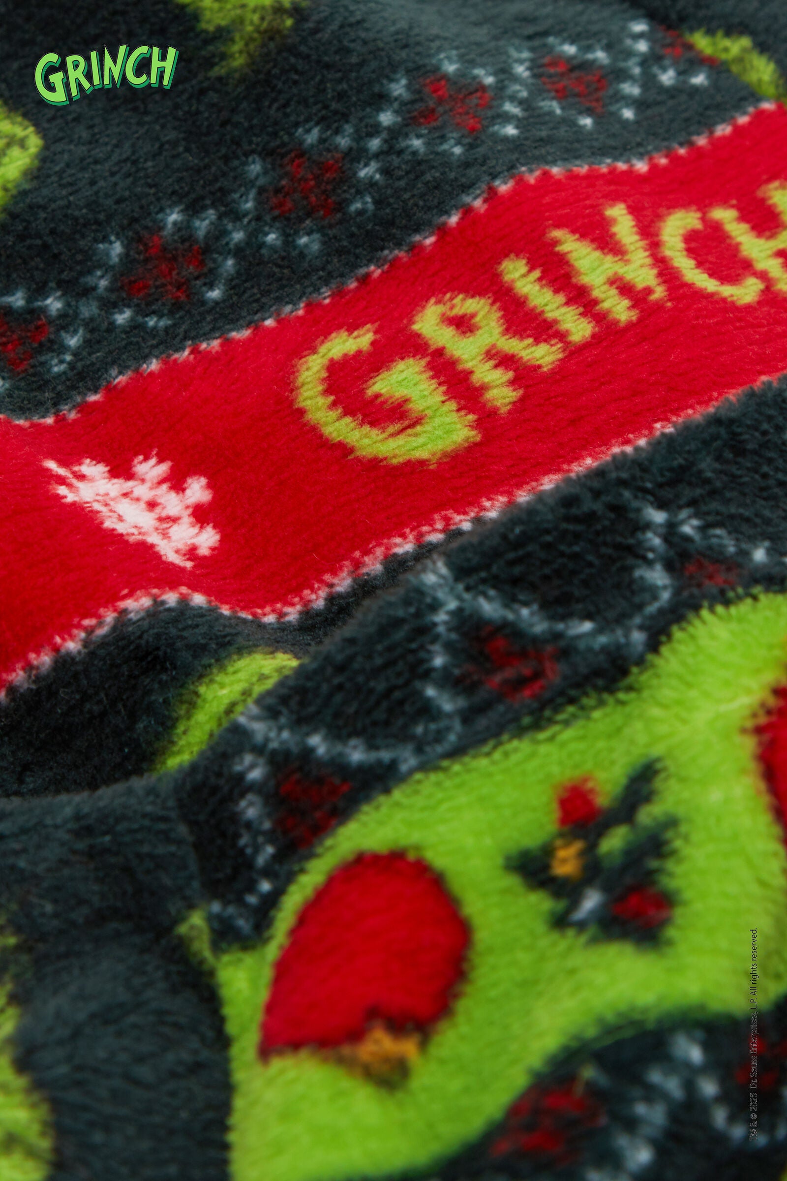 פיג’מת פליז עם שרוולים ארוכים ALLOVER Grinch