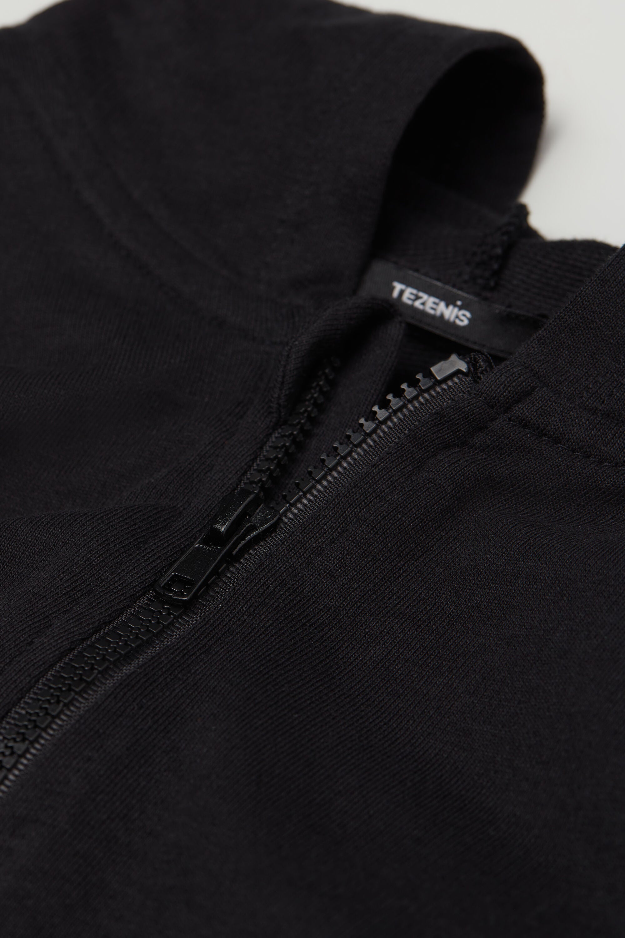 סווטשירט קפוצ'ון