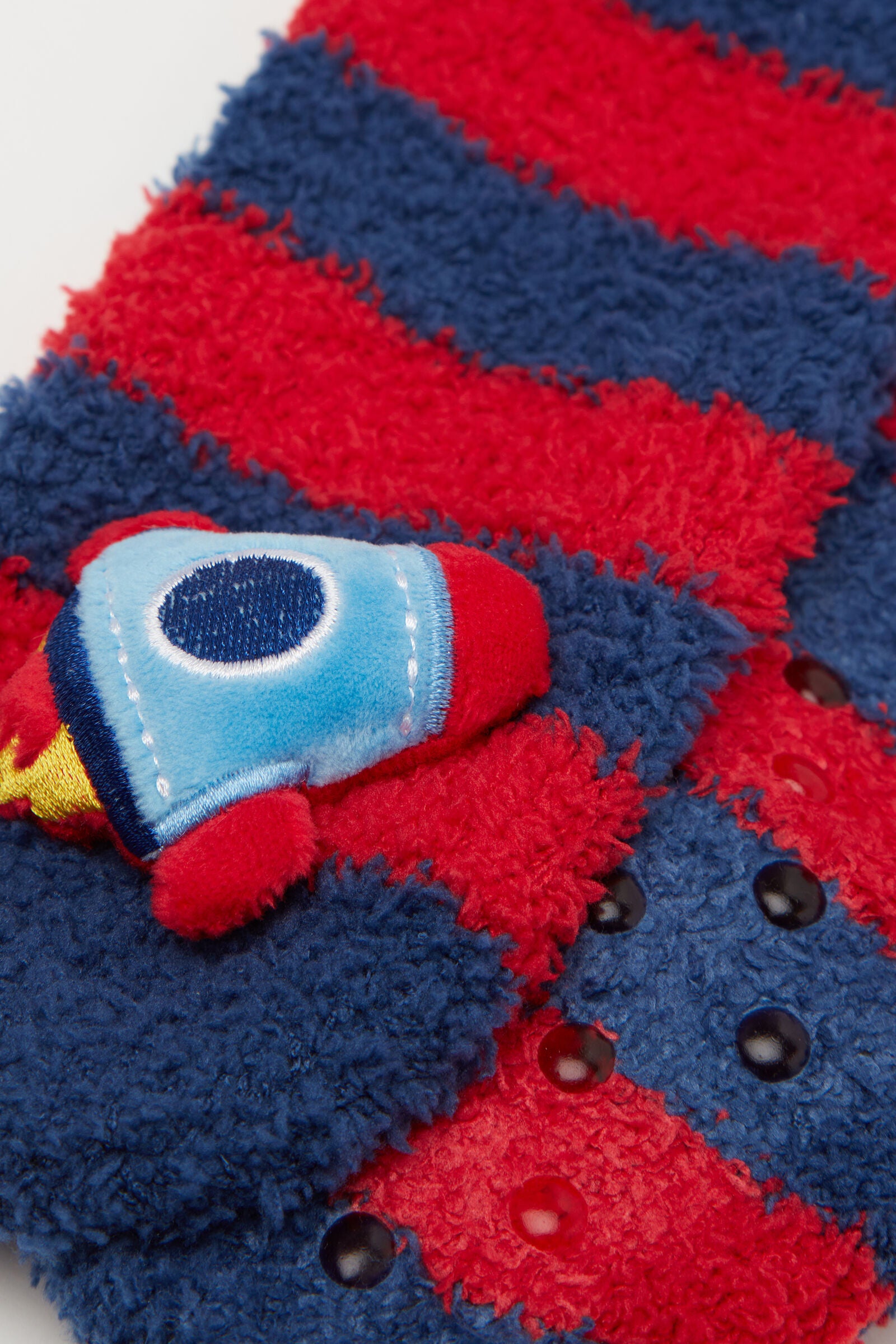 גרביים נגד החלקה לילדים