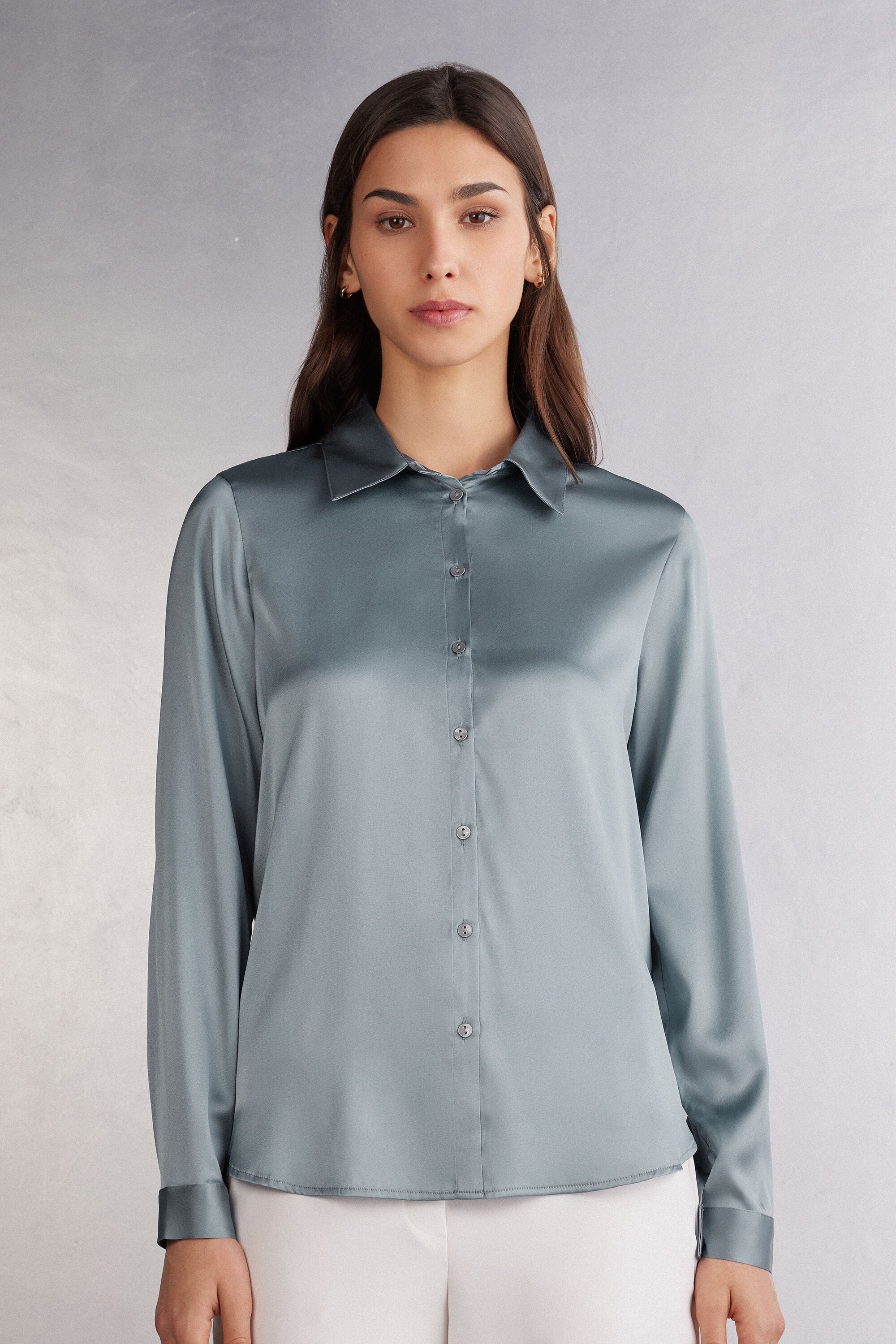 חולצת משי מכופתרת