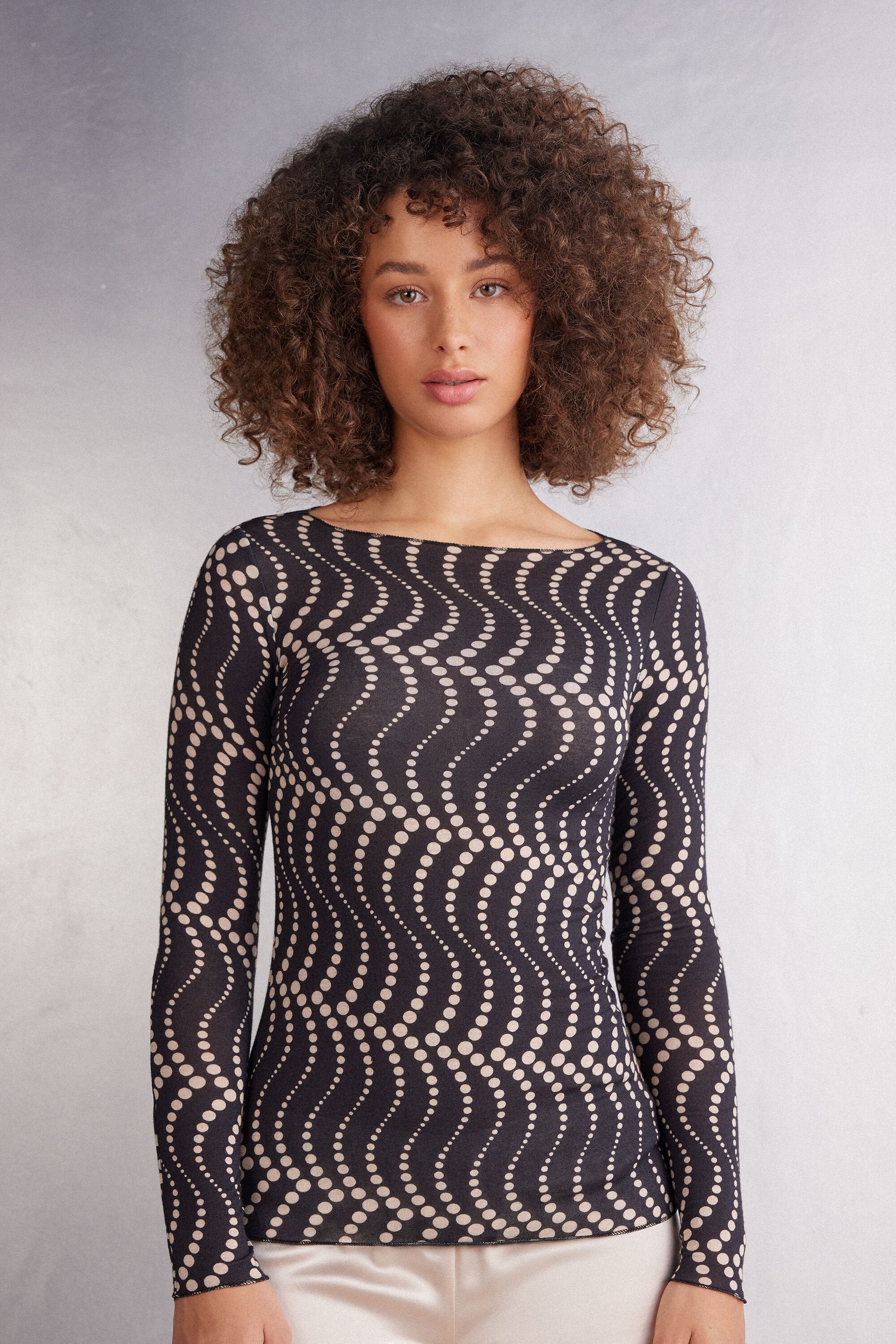 חולצת מודאל קשמיר ארוכה עם הדפס