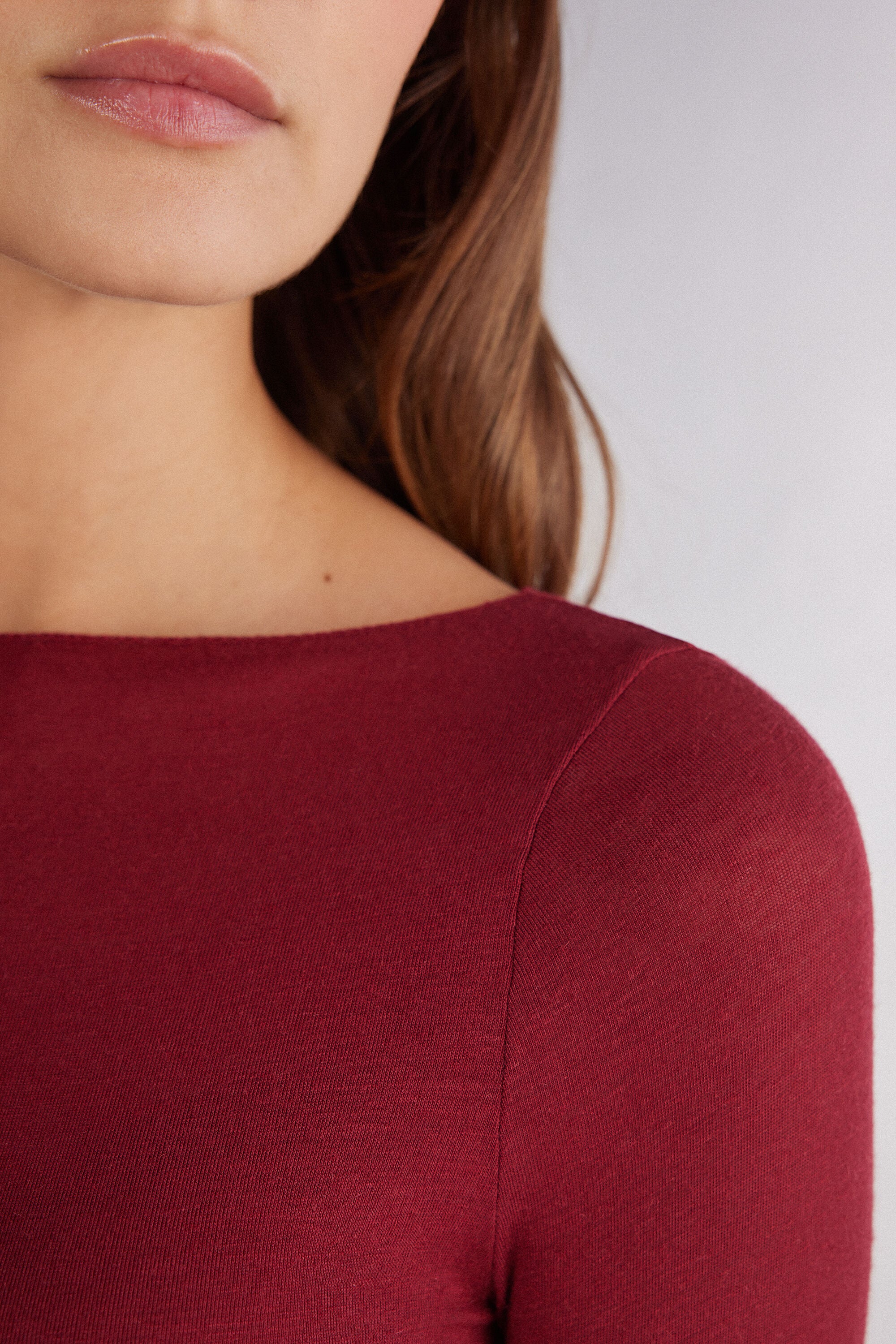 חולצת קשמיר ארוכה עם צווארון סירה