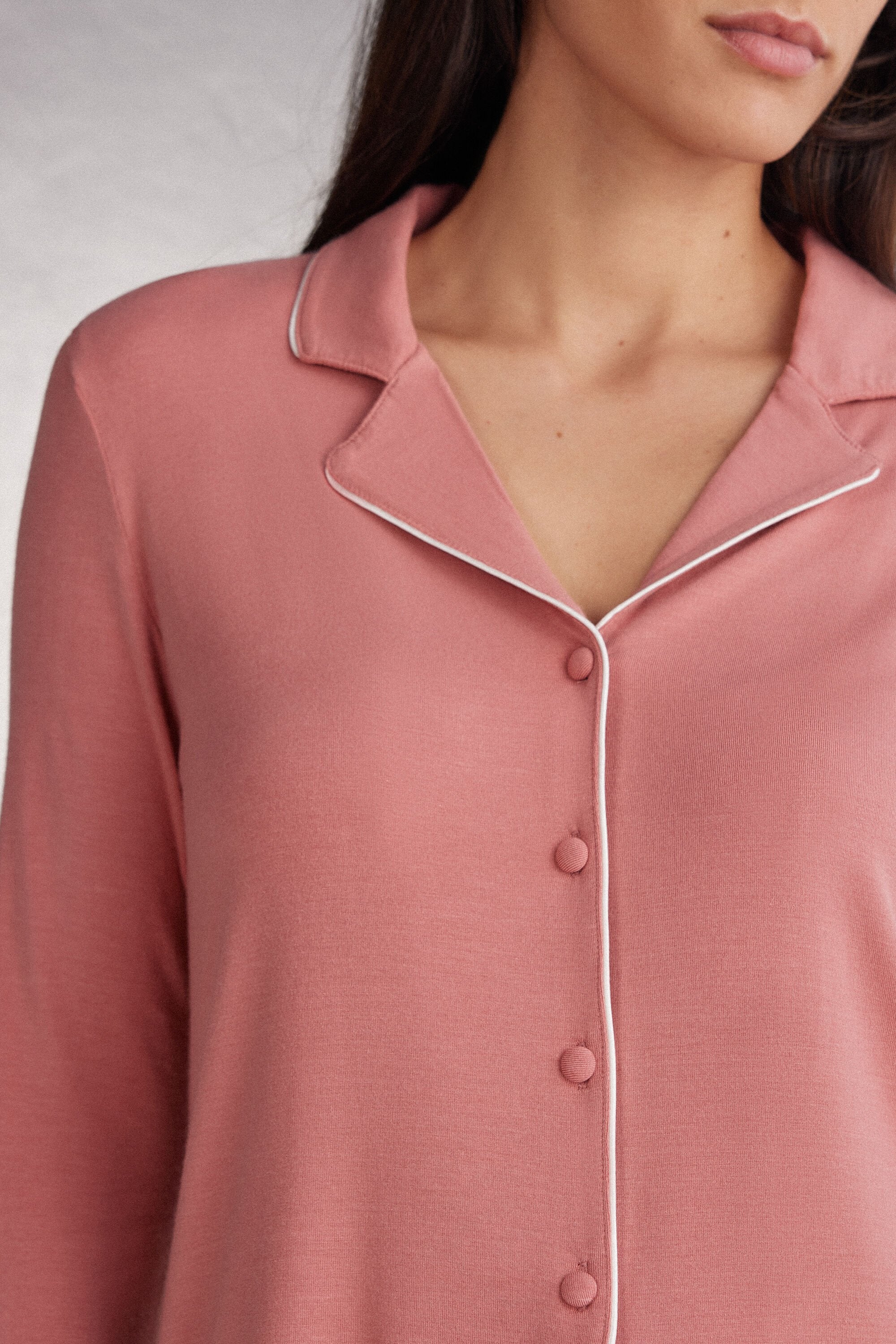 חולצת פיג'מה מכופתרת