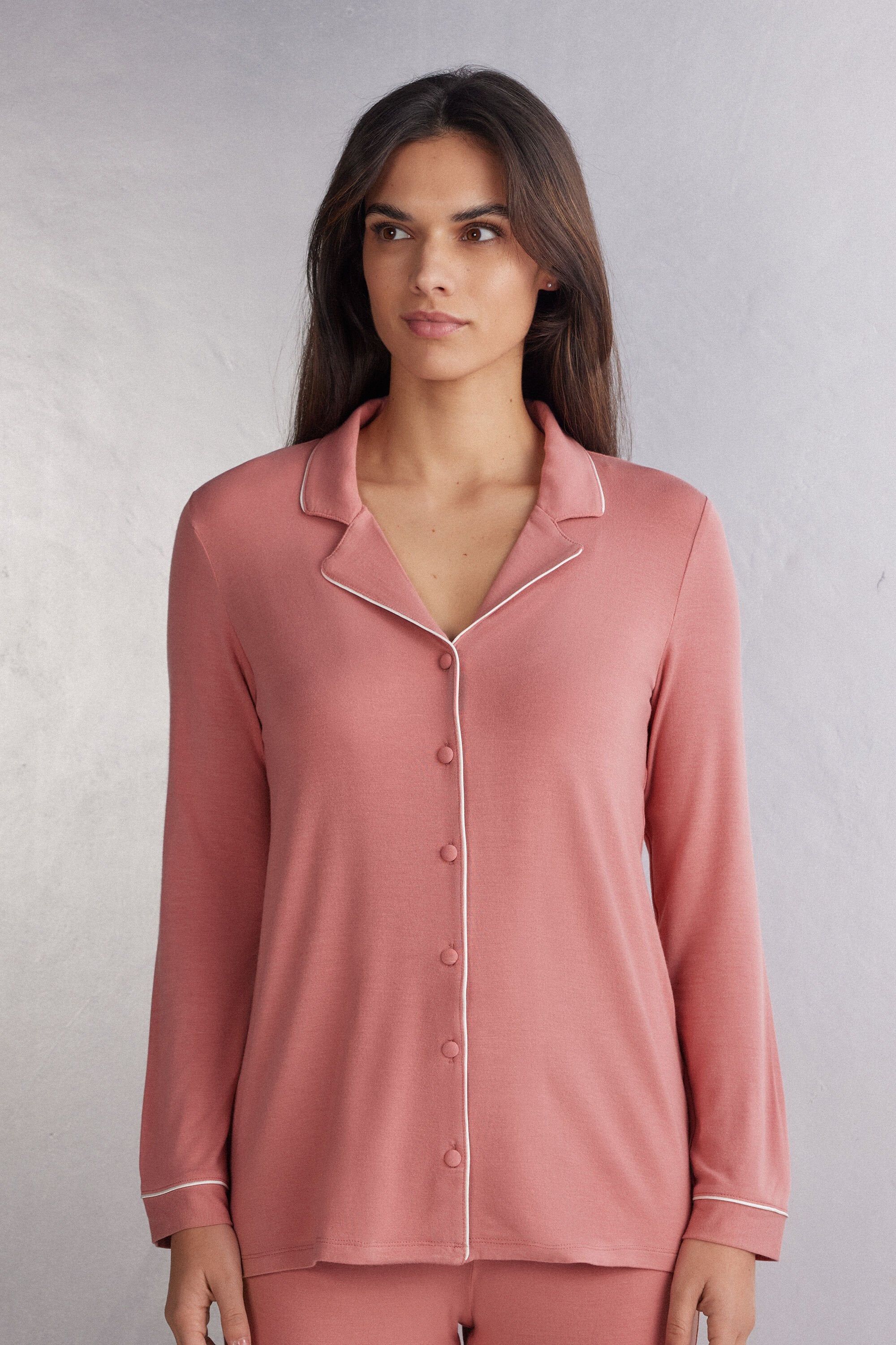 חולצת פיג'מה מכופתרת