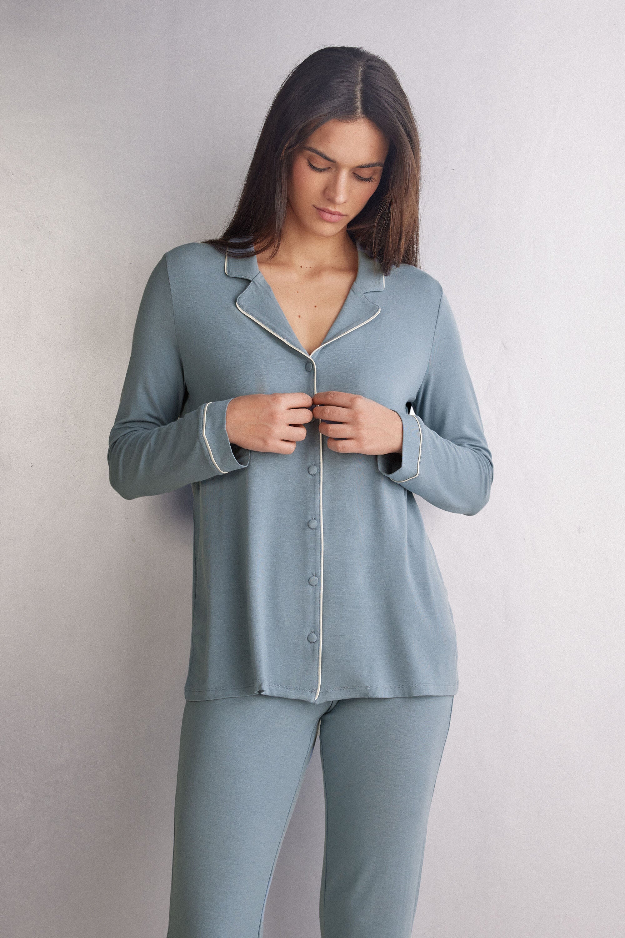 חולצת פיג'מה מכופתרת מיקרומודל