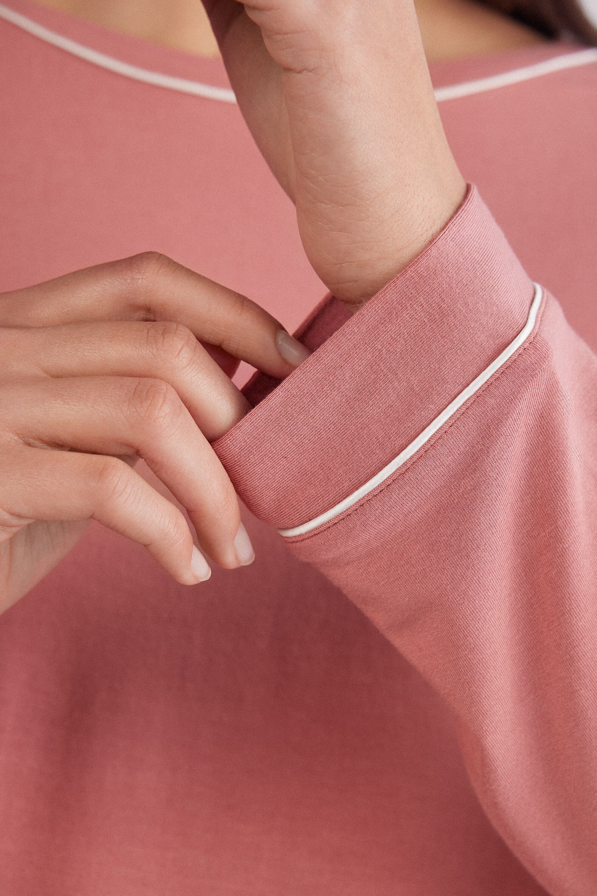 חולצה ארוכה