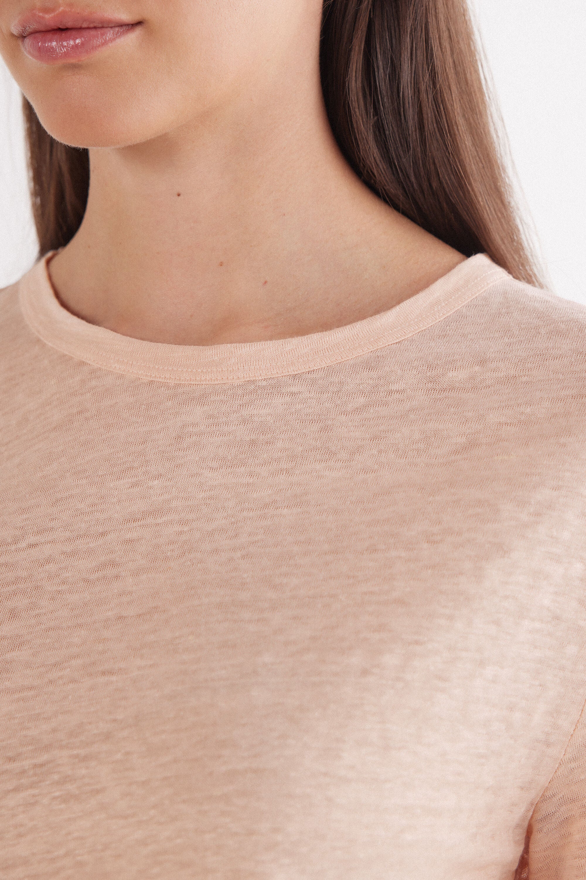 טי שירט פשתן קצרה