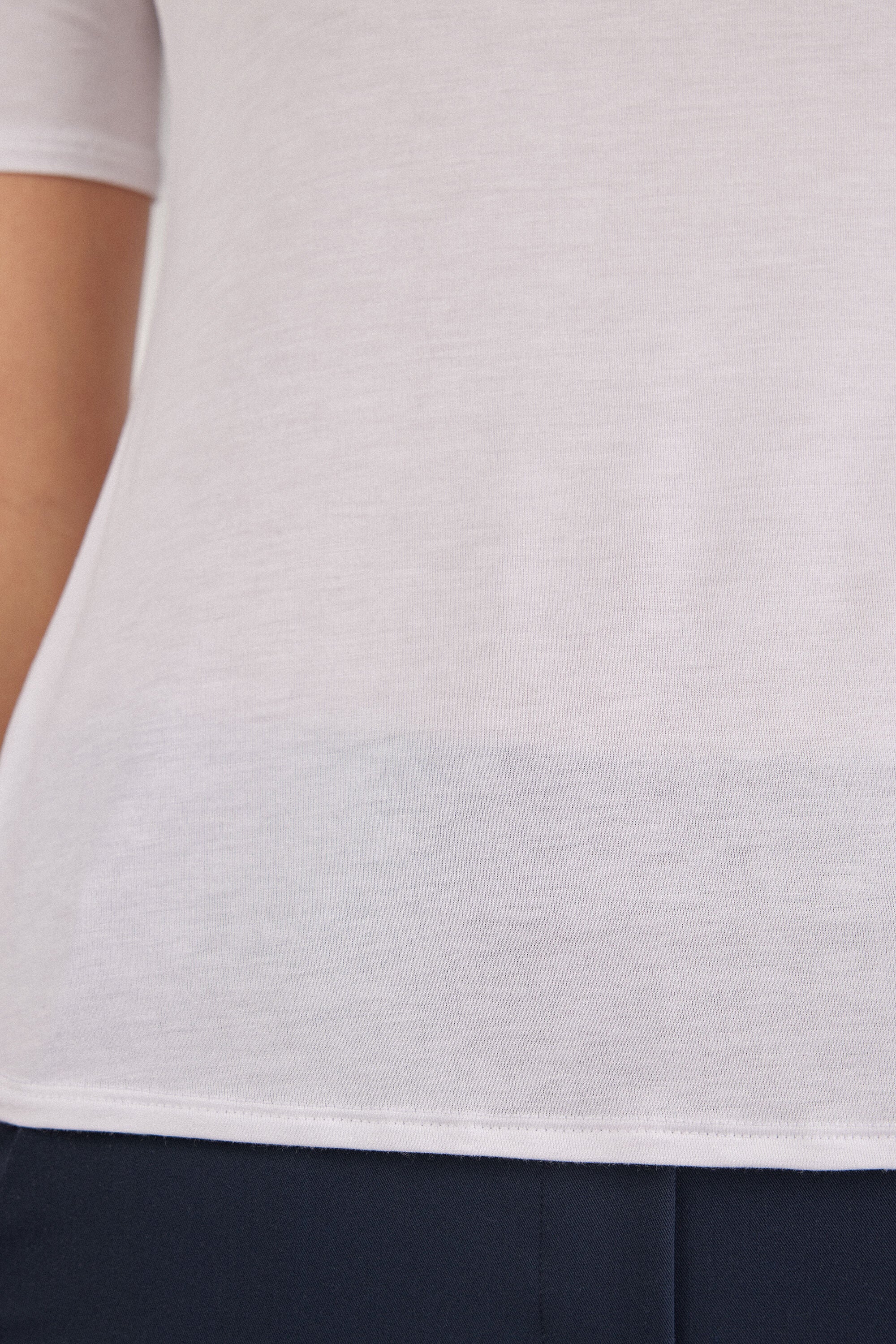 חולצת במבוק מפתח סירה