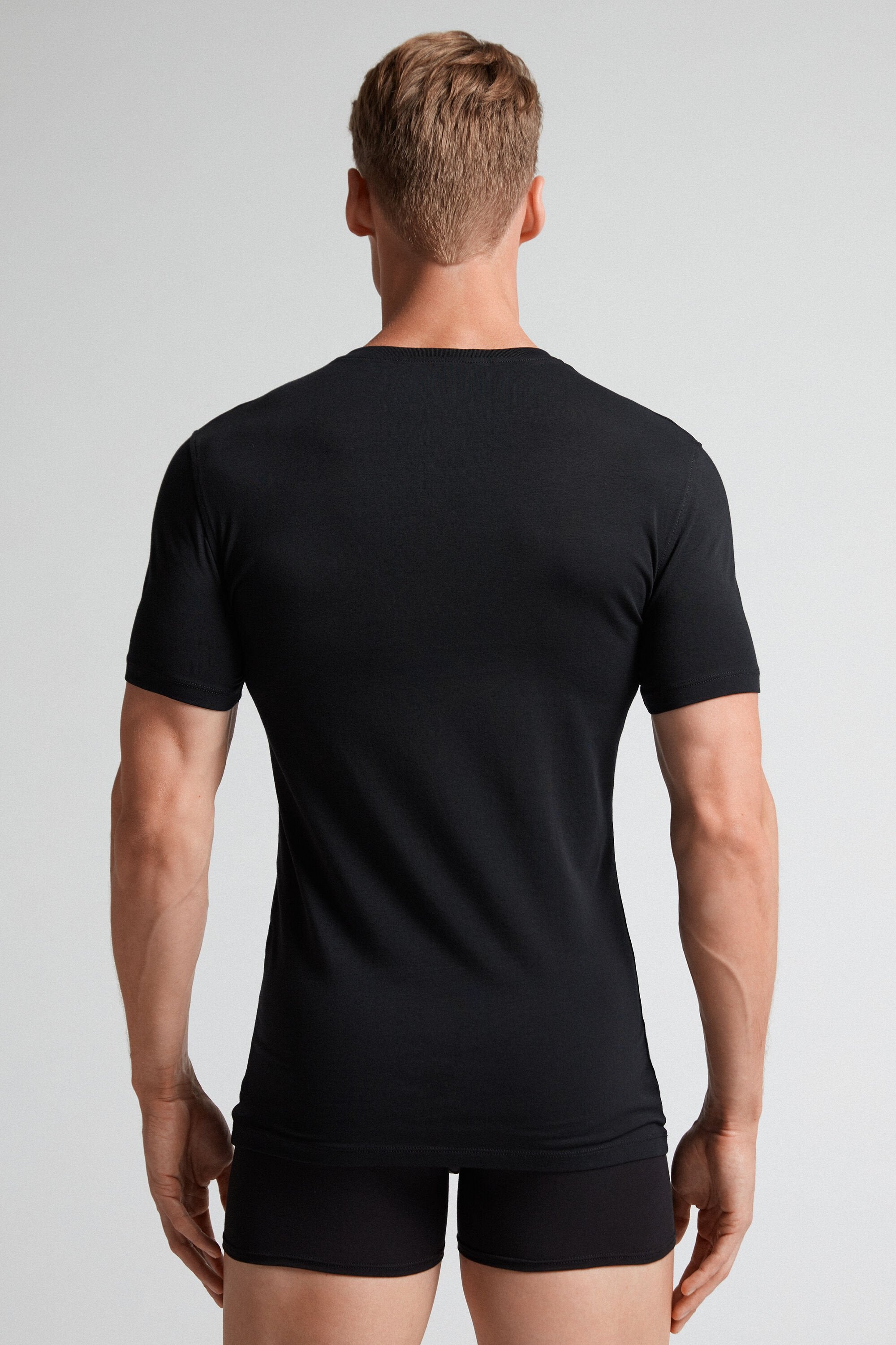 טי שירט קצרה מבד כותנה