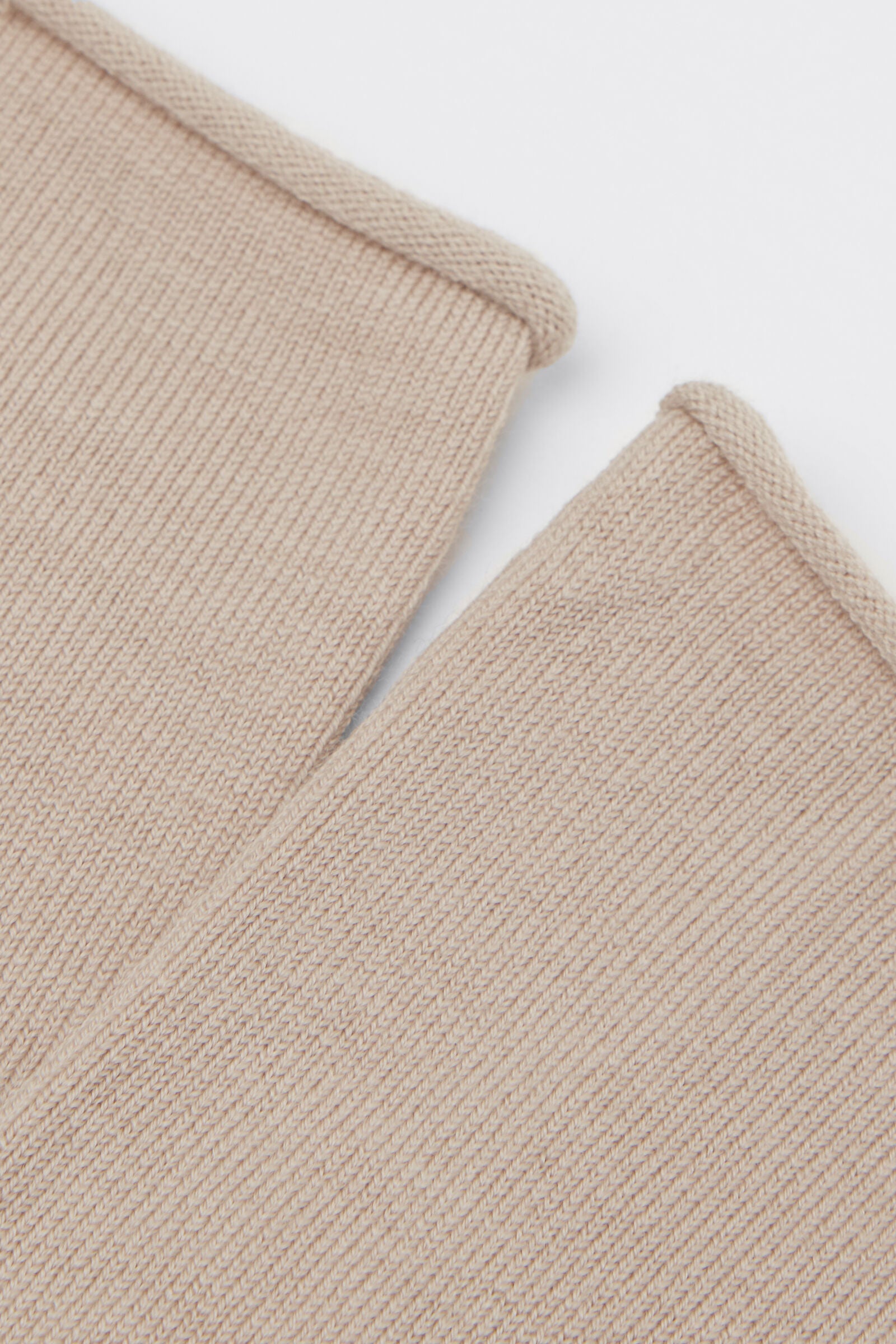 גרבי צמר כותנה קצרות