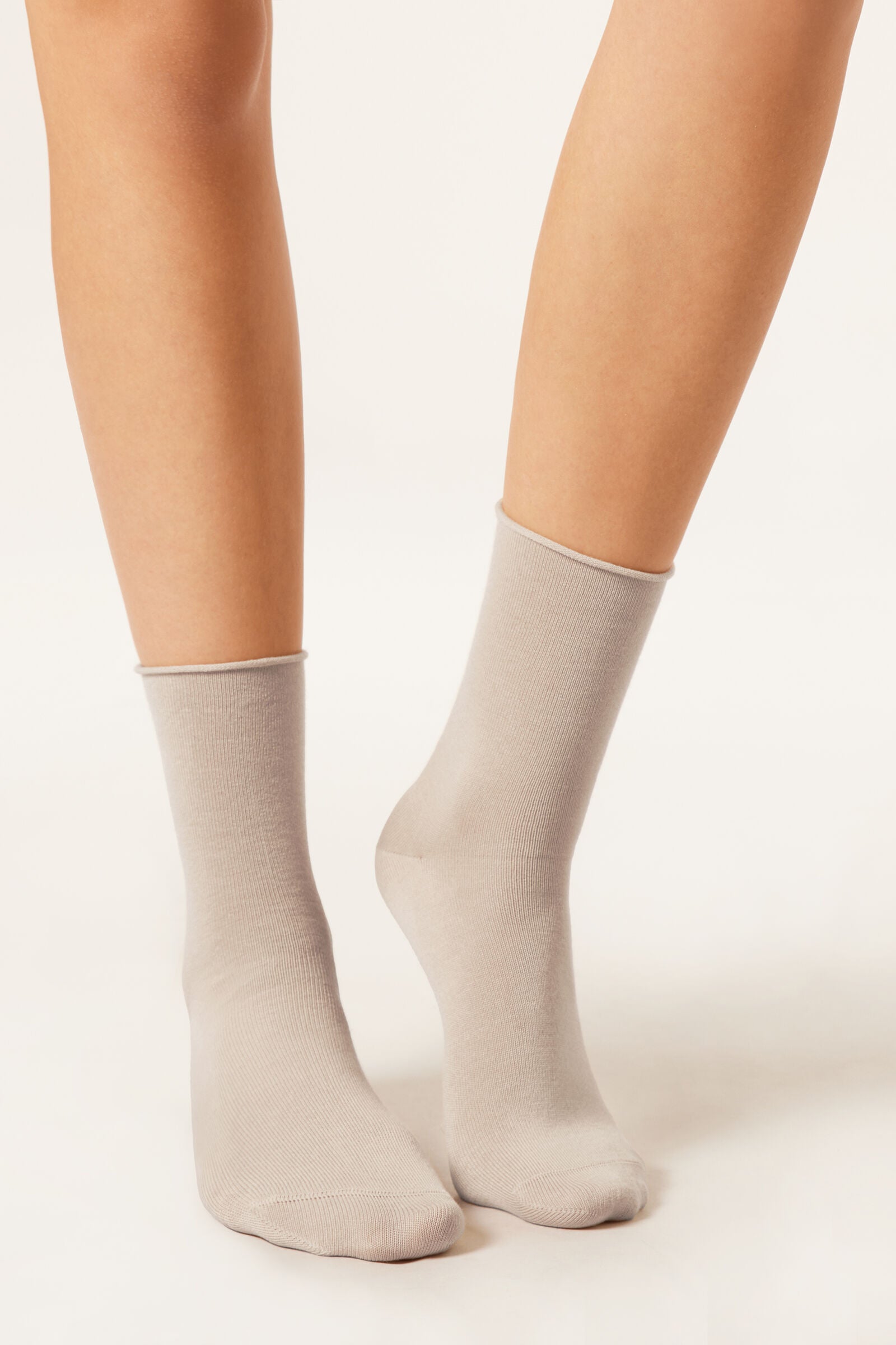 גרבי צמר כותנה קצרות