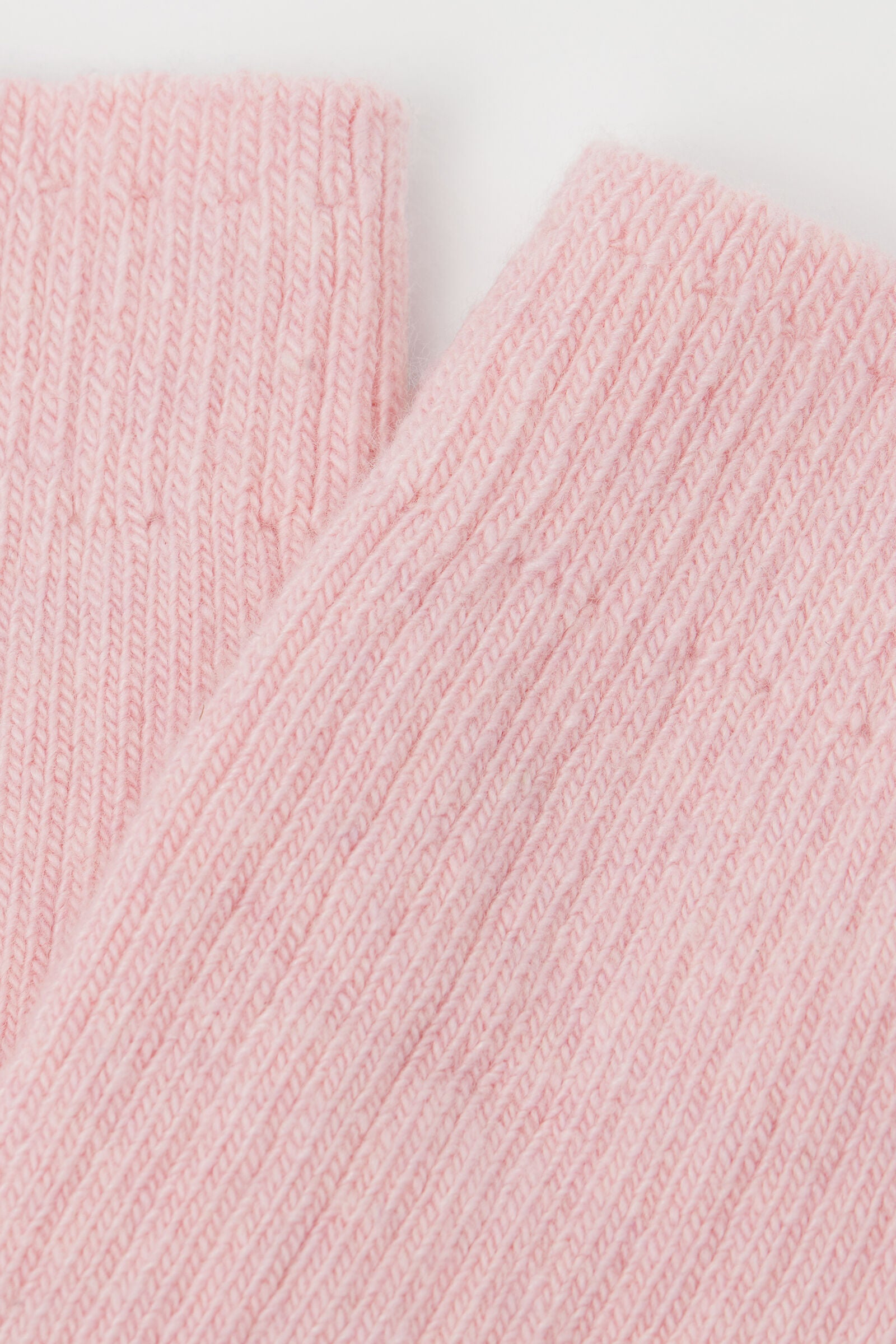 גרבי צמר קשמיר קצרות