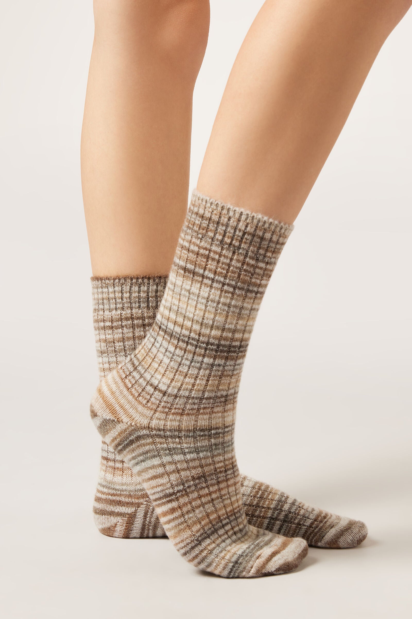 גרבי פסים רבגוניות