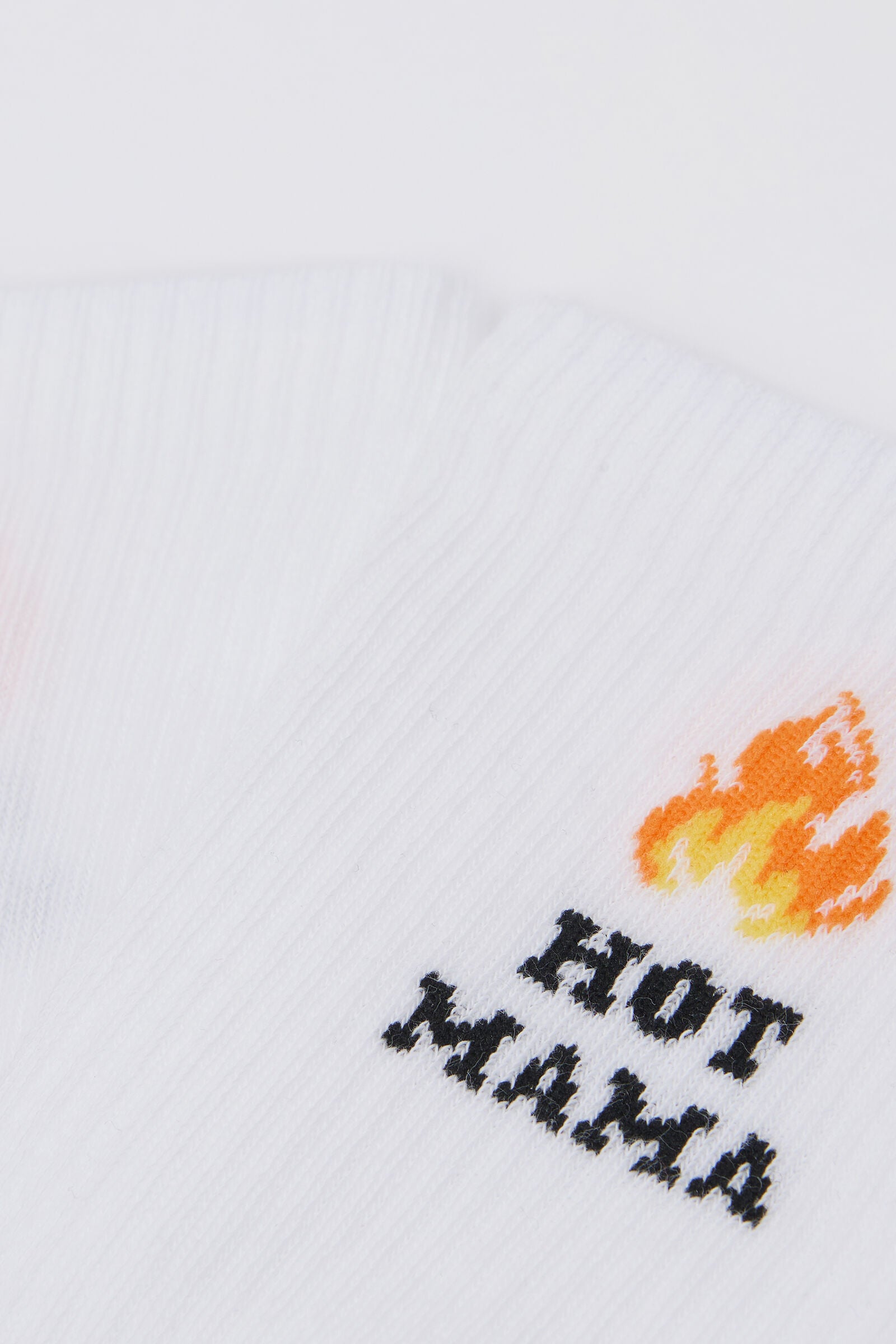 גרביים עם הדפס Hot Mama