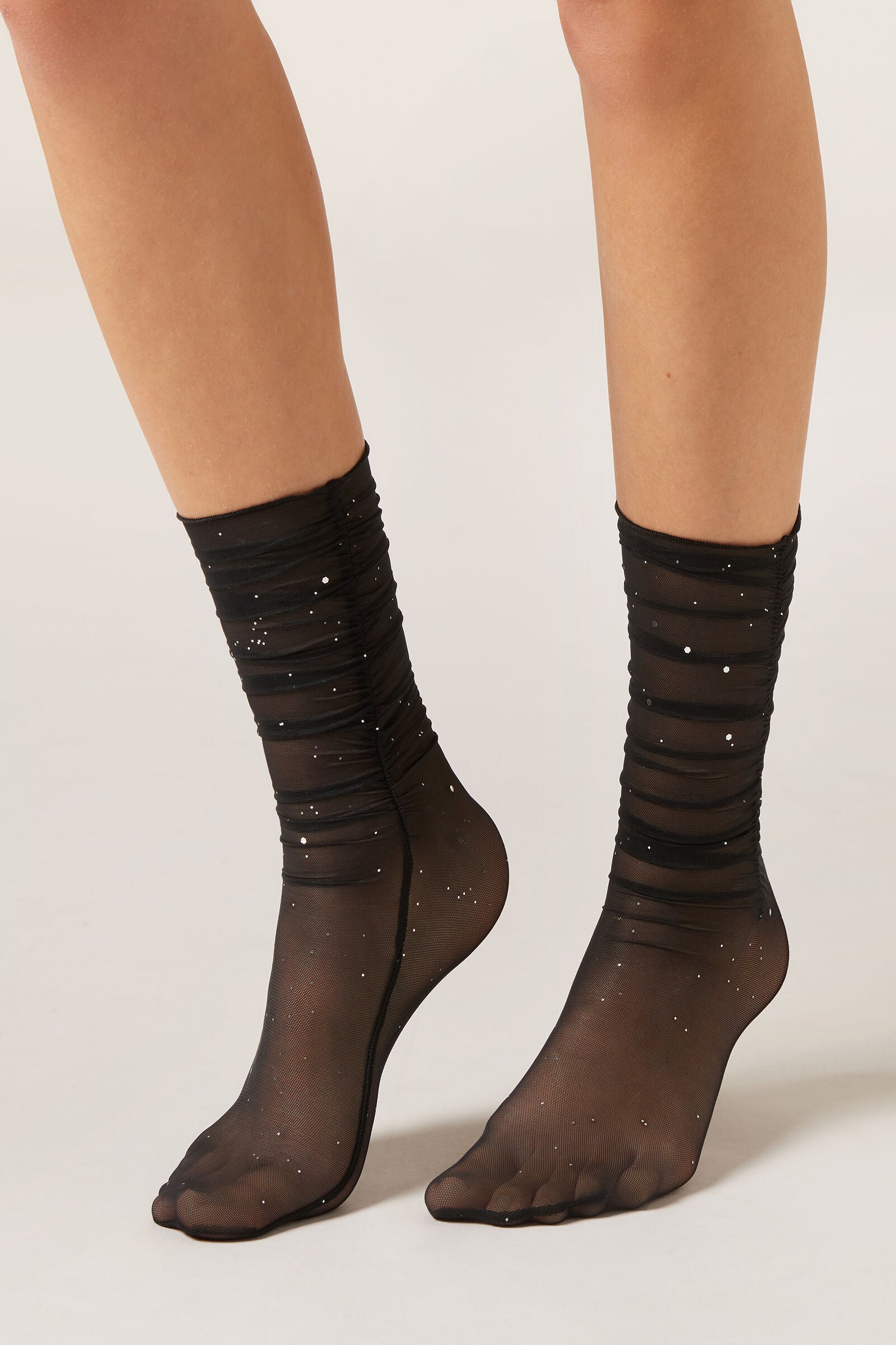 גרבי טול עם עיטור כיווצים ונצנצים