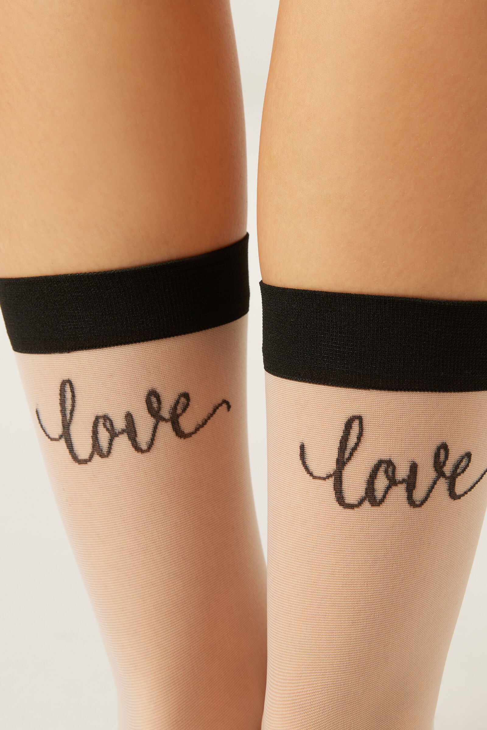 גרבי ניילון שקופות Love
