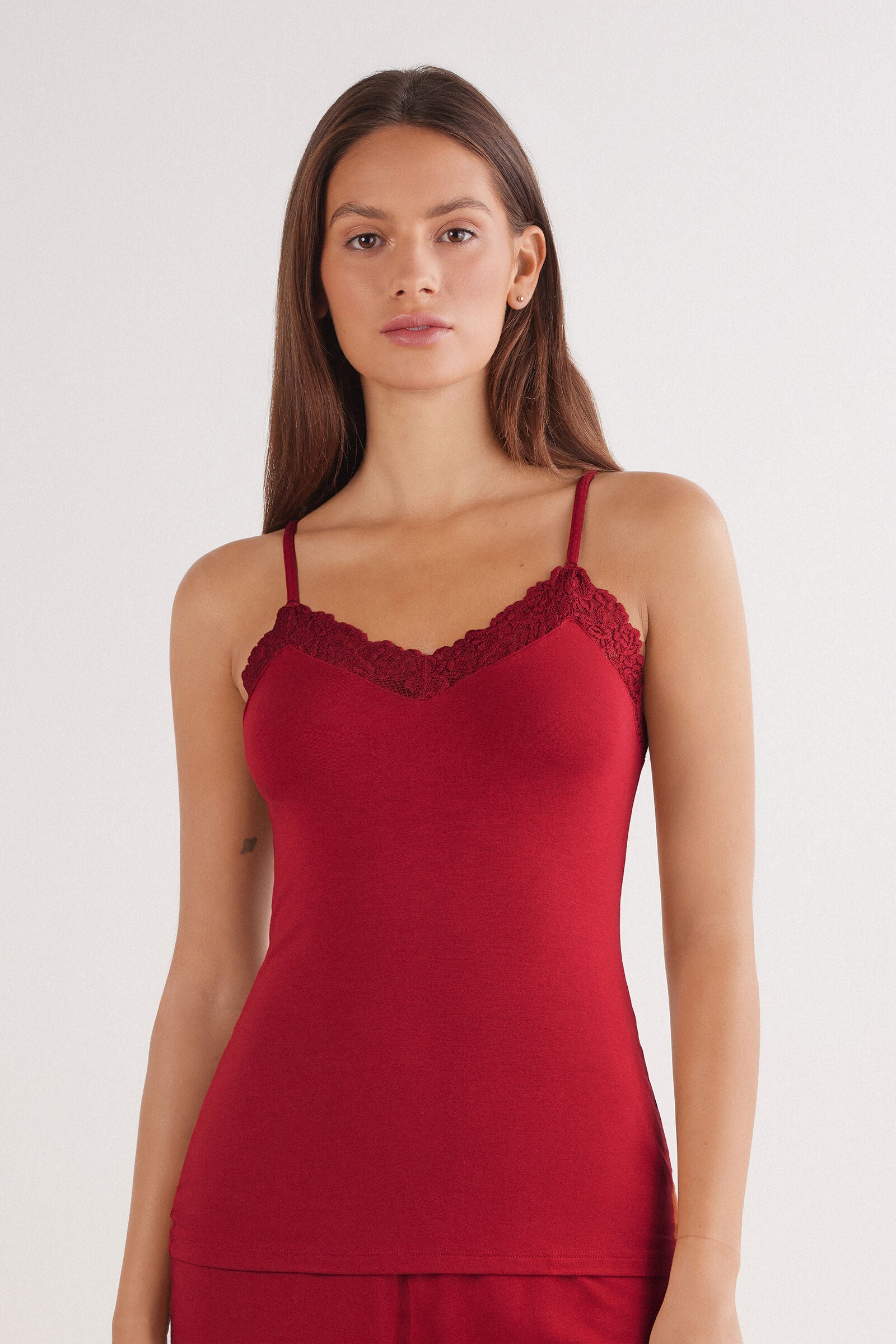 גופיית מודל בשילוב תחרה Pretty Flowers