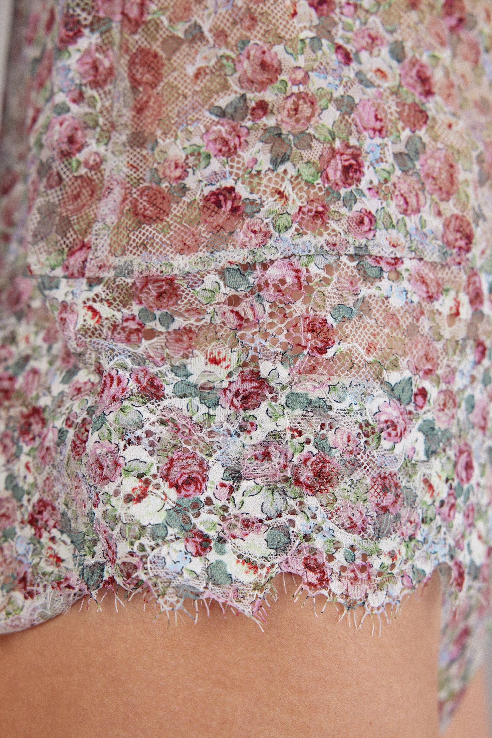 גופיית תחרה Floral Romance