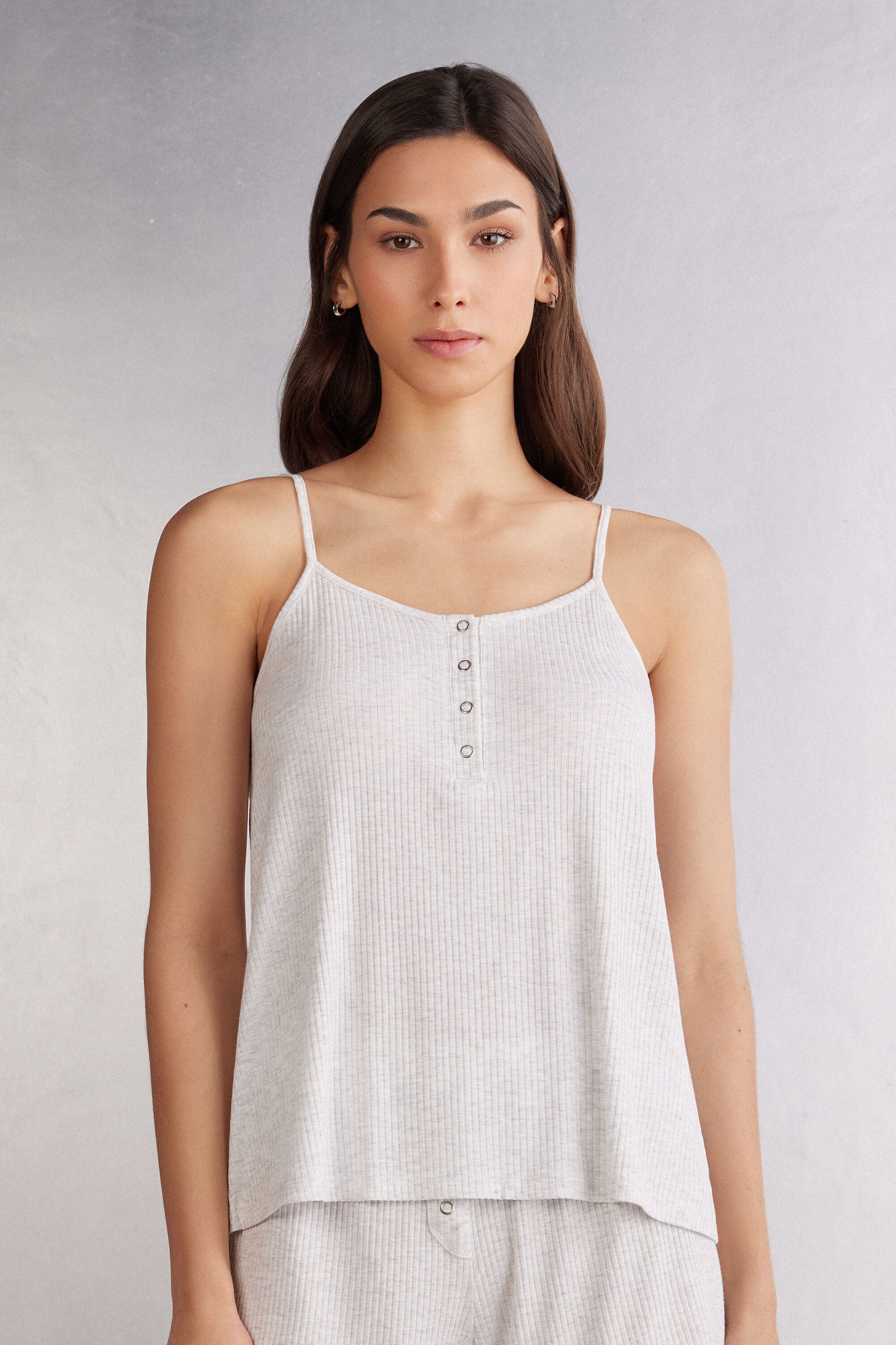 גופיית מודל Chic Comfort