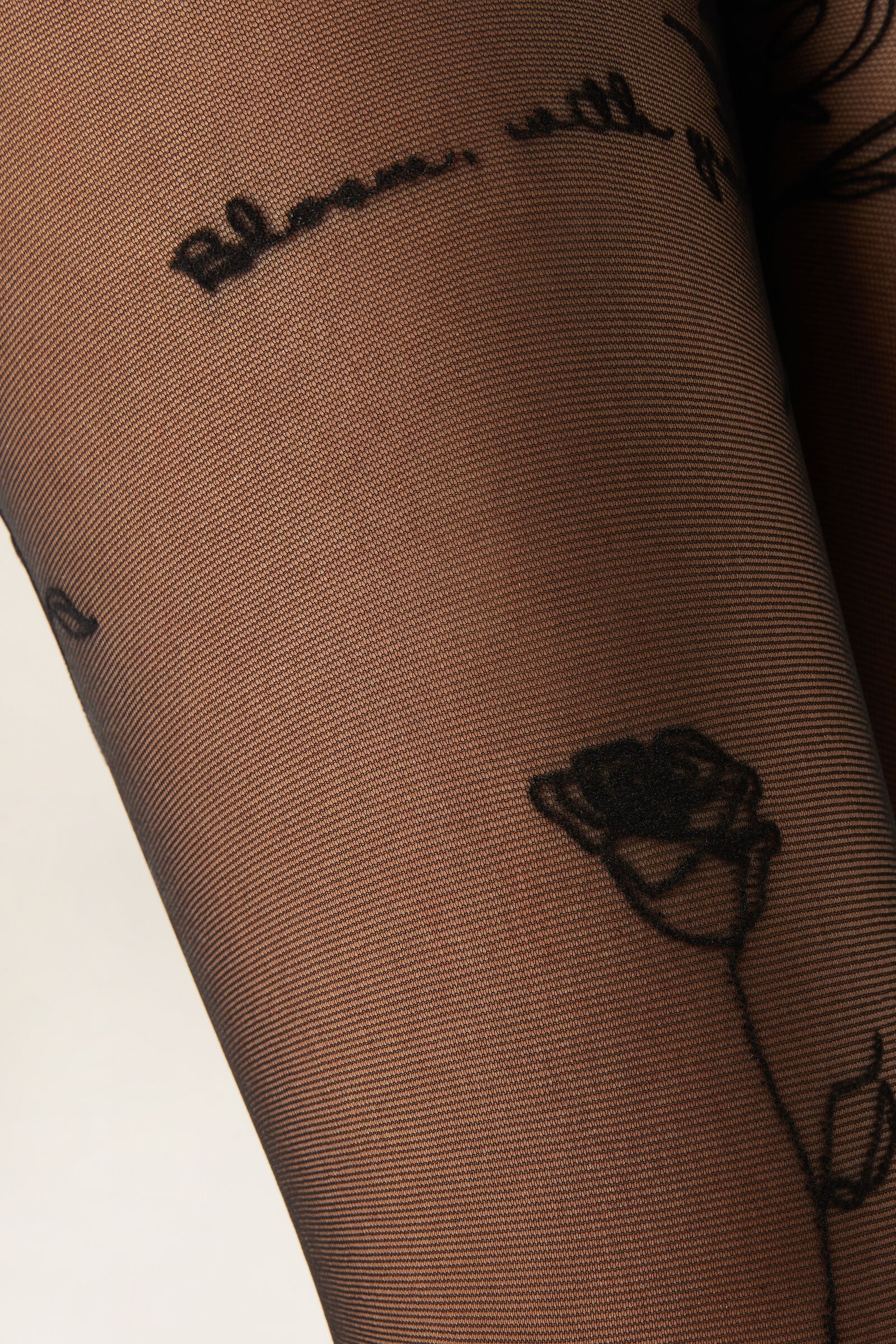 גרביונים שקופים 30 דניר עם הדפס Rose