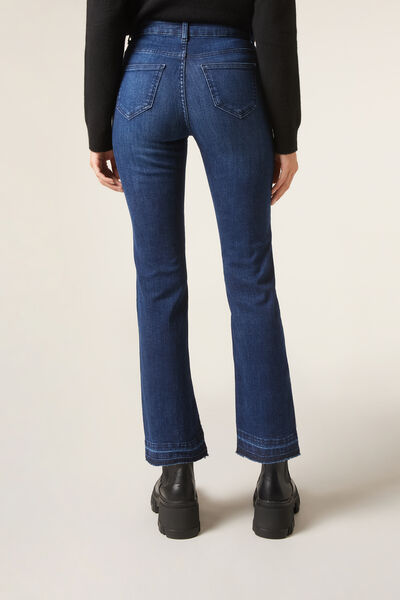 מכנסי ג'ינס מתרחבים