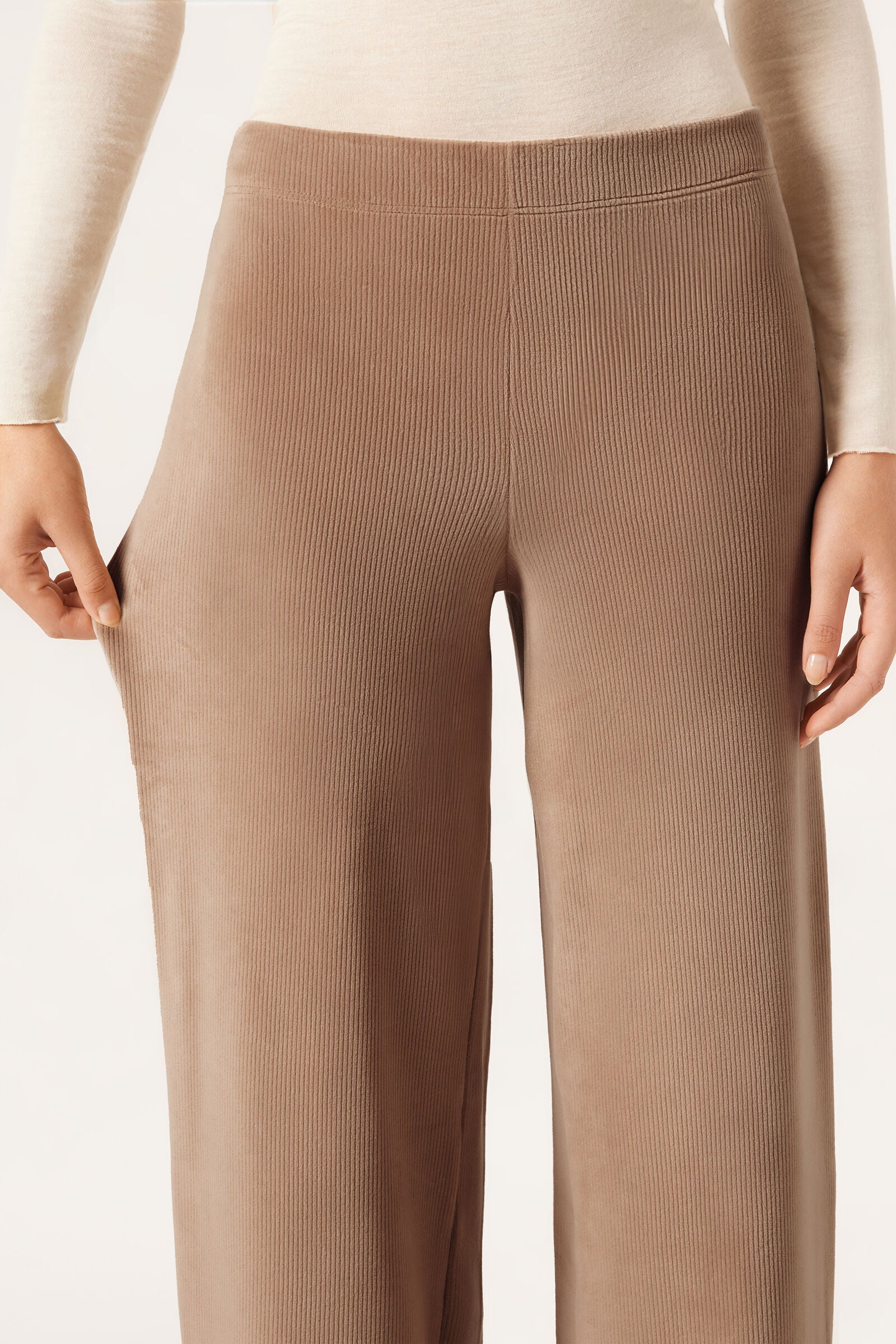 מכנסי ריב קטיפה רחבים