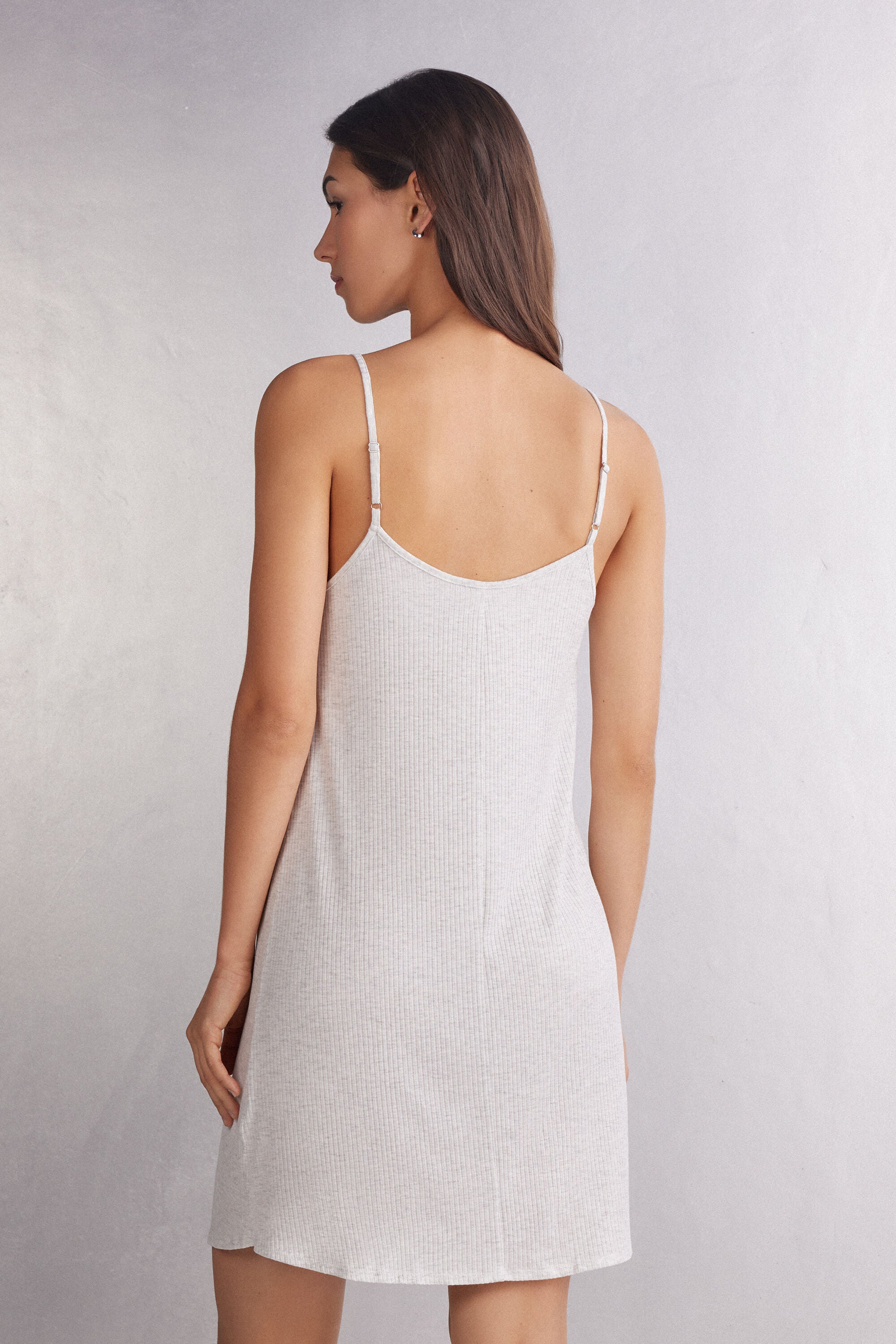 שמלת מיני Chic Comfort