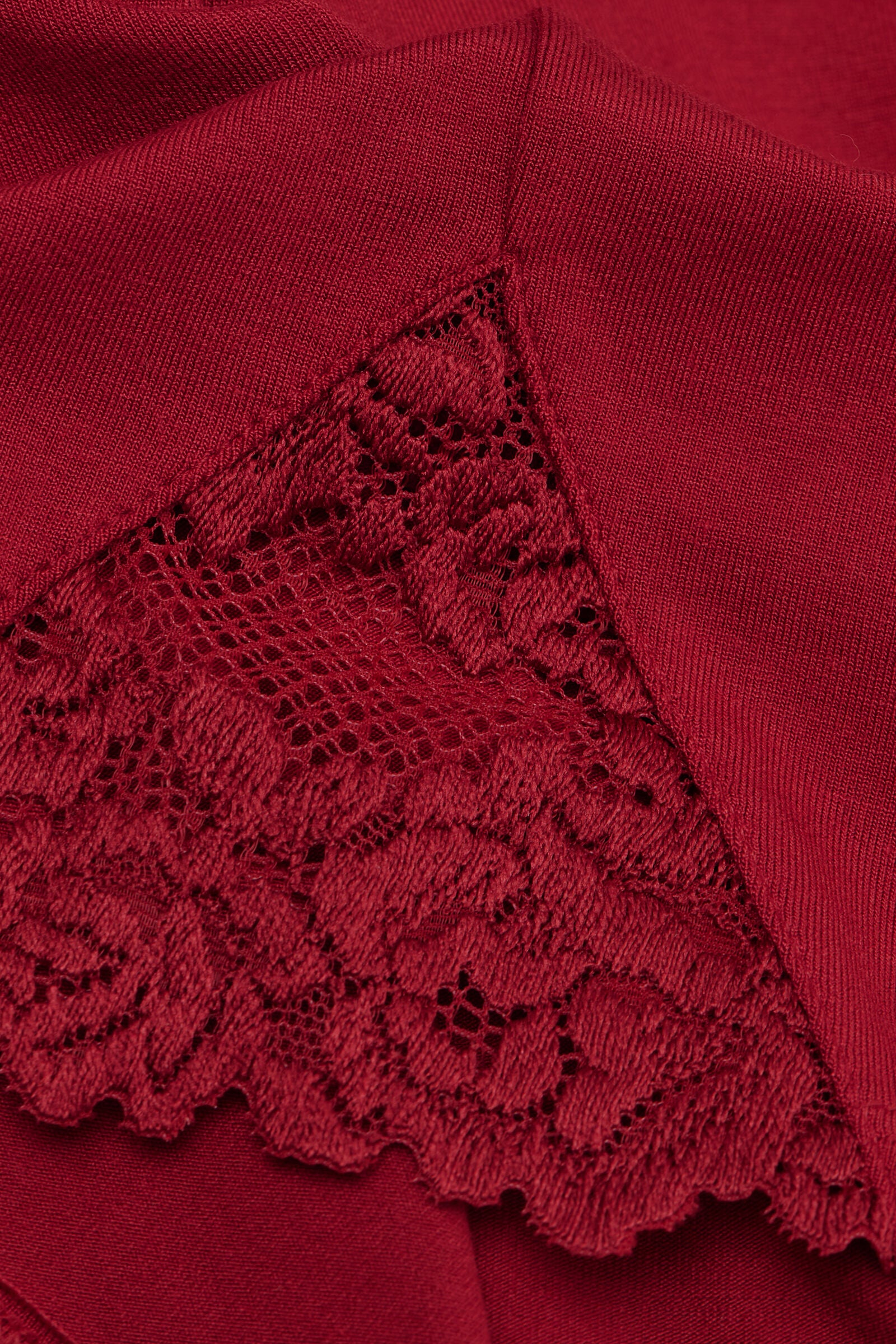 מכנסיים קצרים מודל Pretty Flowers