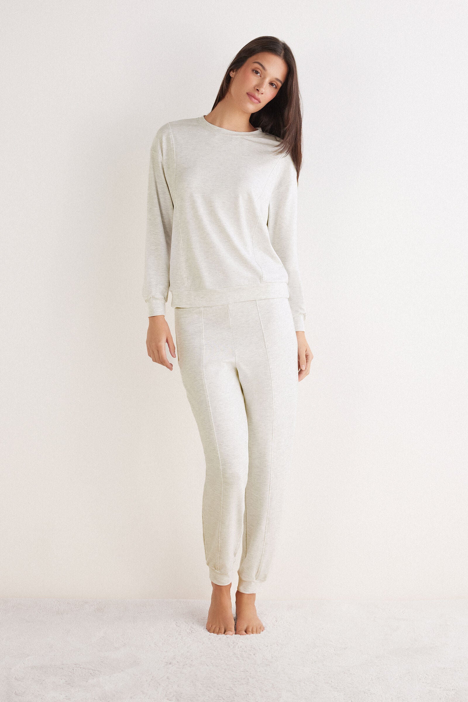 סט פיג'מה חולצה ומכנסיים מבד מודל