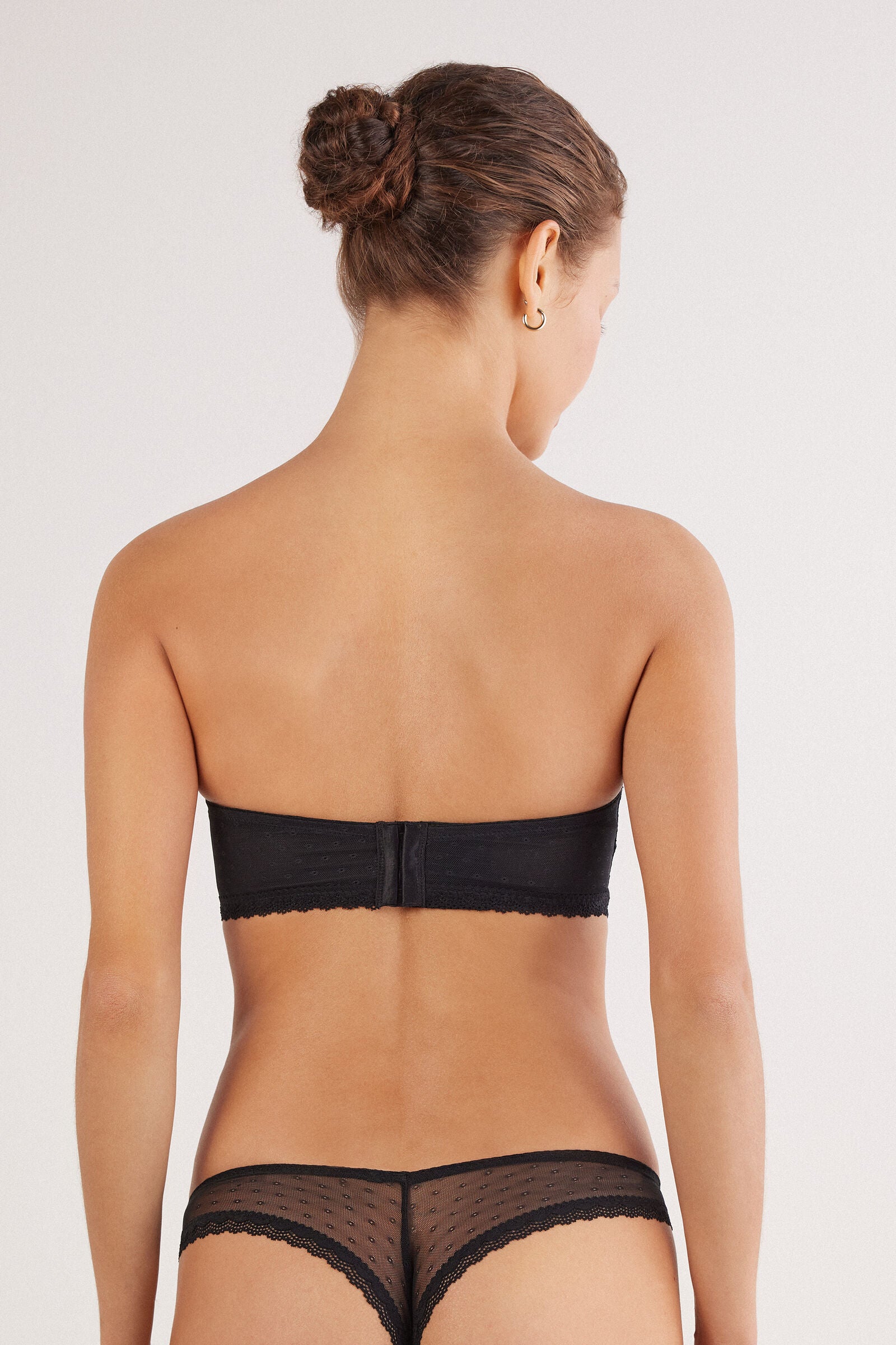 חזיית בלקונט סטרפלס All About Flowers