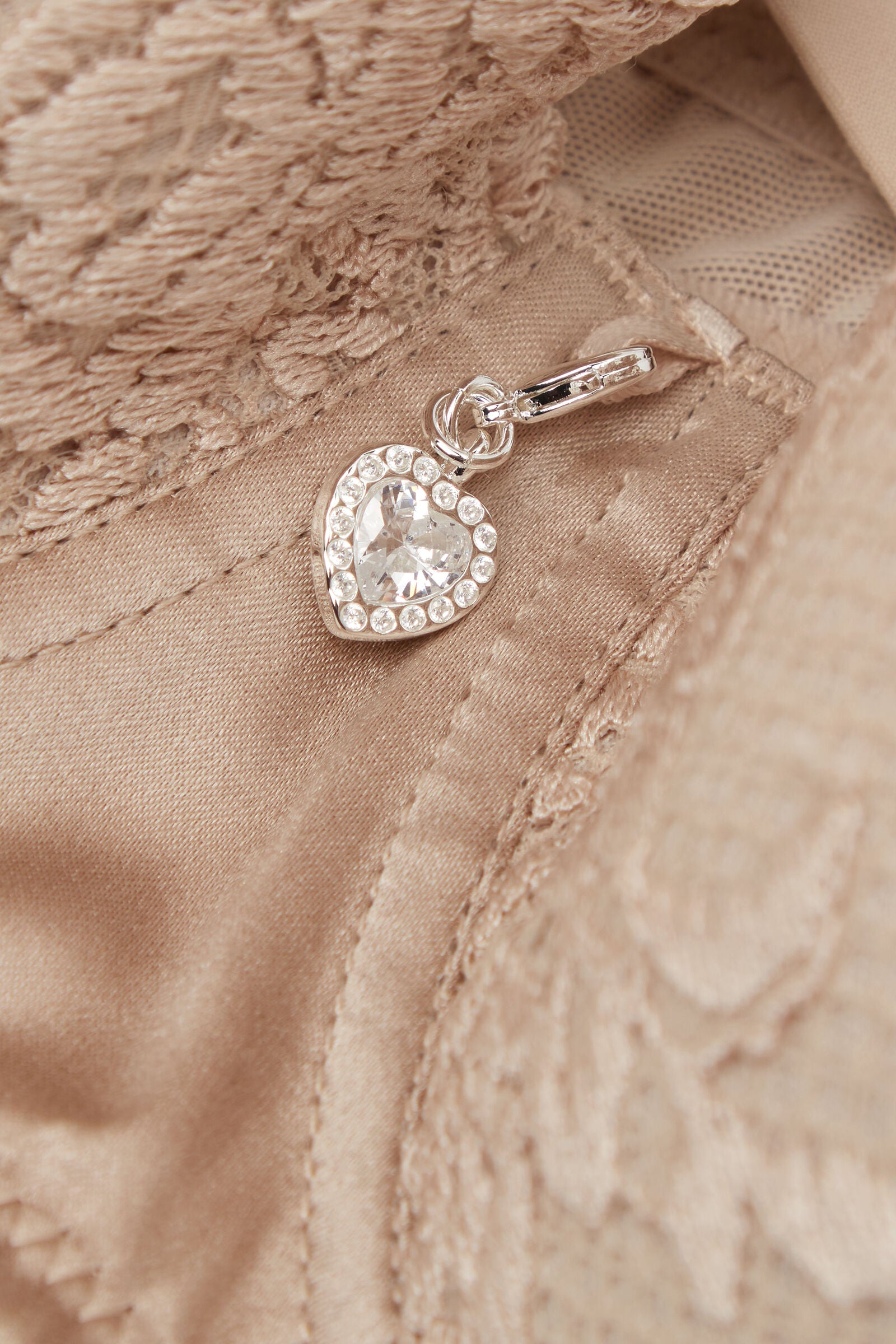 חזיית SOFIA Silky FLOWERS